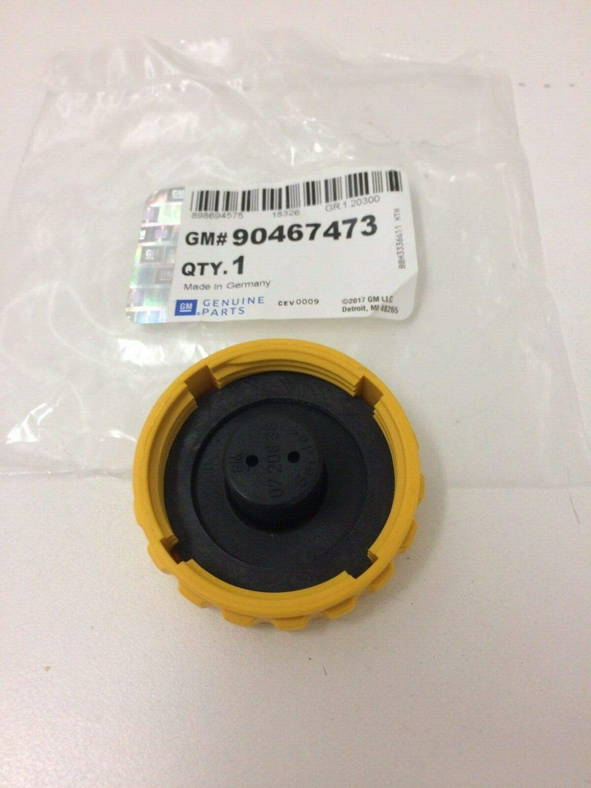 Holden Genuine VN VG Commodore V6 Coolant Surge Tank & Cap - Replacement Part for 1988-1990 Models | Engine Cooling System Maintenance