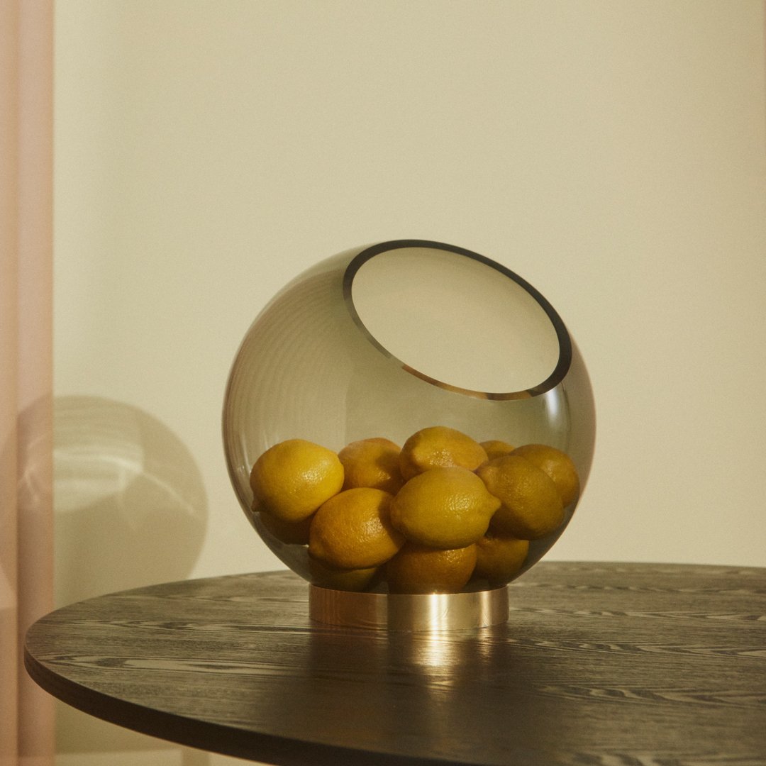Globe Vase with Stand - Set of 4 - Decorative Glass Vase for Home, Office, Wedding Centerpiece, and Gift Giving