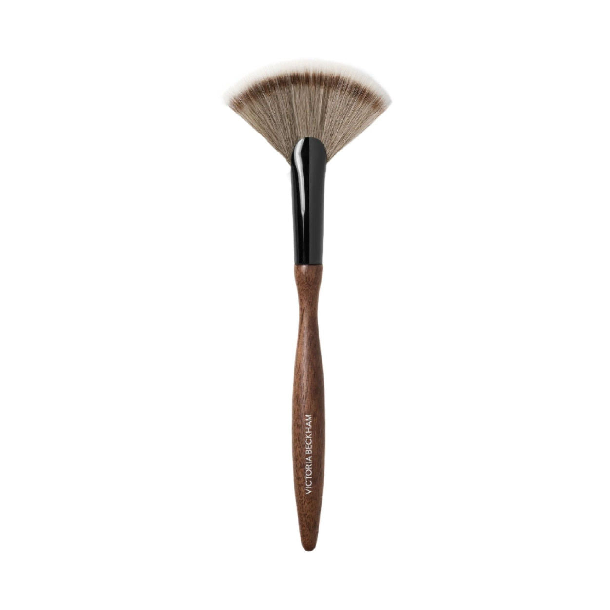 Victoria Beckham Beauty Fan Brush - Soft Bristle Makeup Brush for Blush, Highlighter & Powder - Perfect for Flawless Blending & Contouring - Ideal for Professional & Everyday Makeup Application