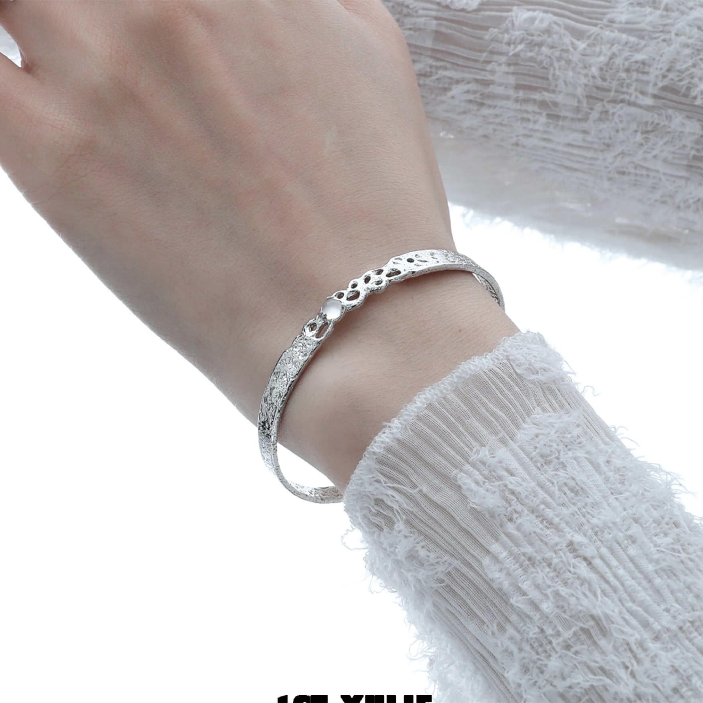Daybreak S925 Sterling Silver White Agate Bracelet for Women - Elegant Gemstone Beaded Wrist Jewelry Gift for Birthday, Anniversary & Everyday Wear