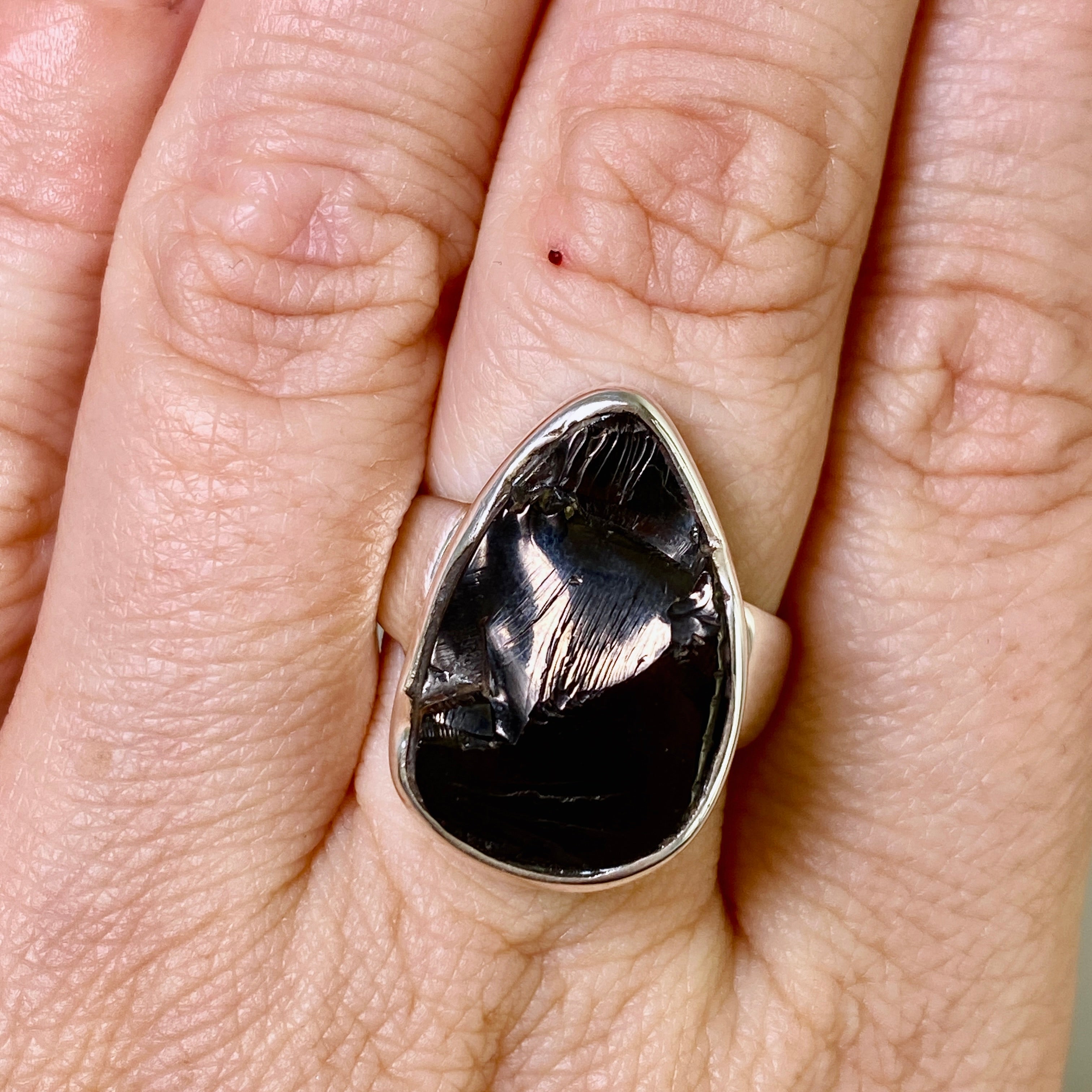 Natural Shungite Teardrop Raw Stone Ring - Size 8 for Women - PRGJ790 - Perfect for Energy Healing, Meditation & Spiritual Protection Jewelry