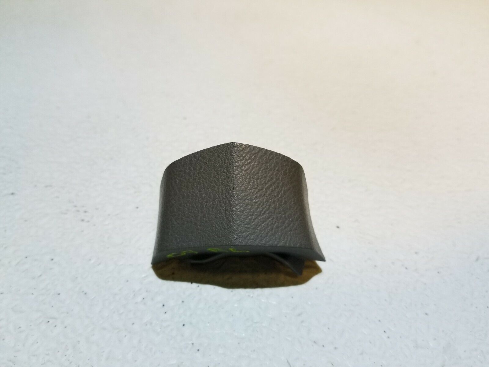 05-08 Acura RL Steering Wheel Trim Cap - Genuine OEM Replacement Part for Interior Car Accessories - Perfect for DIY Auto Repair & Vehicle Restoration Projects