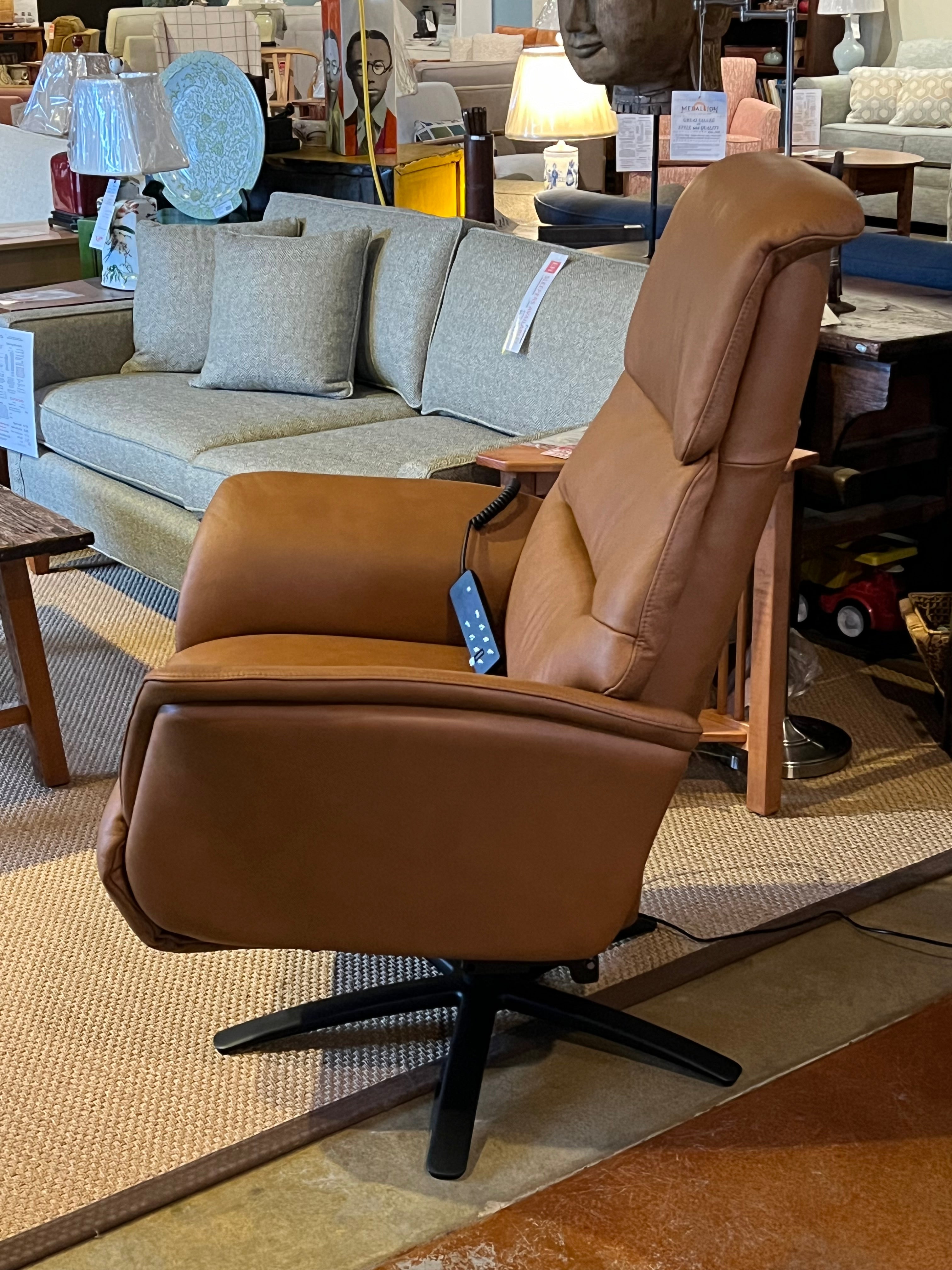 Hjort Knudsen 8051 Power Lift Recliner Chair - Large Size Electric Reclining Sofa for Elderly & Mobility Assistance - Perfect for Living Room, Home Theater & Relaxation