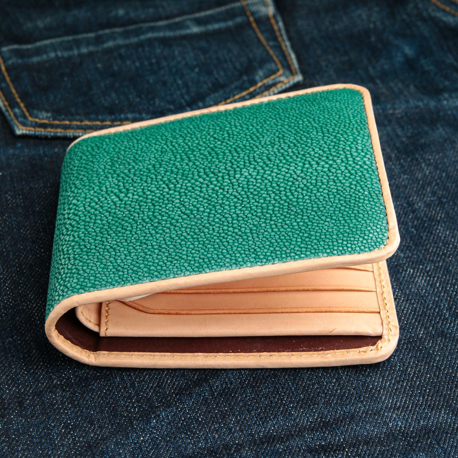 Premium Genuine Stingray Leather Wallet for Men - Durable & Stylish RFID Blocking Bifold Wallet - Perfect Gift for Business, Travel & Everyday Use