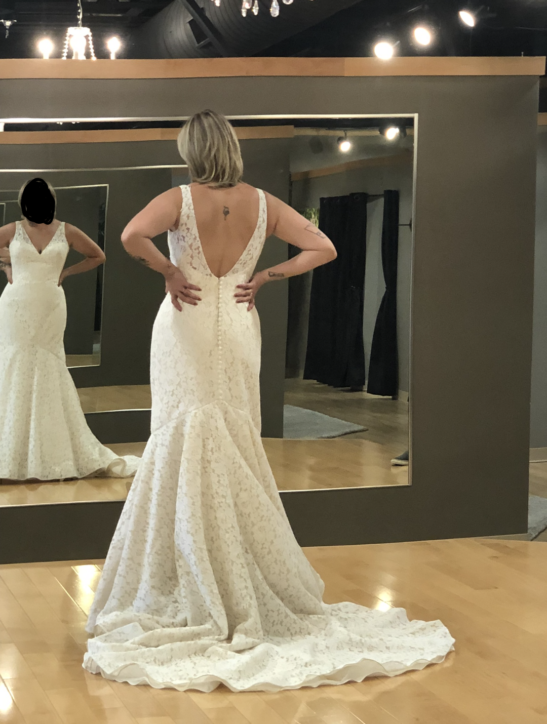 Pronovias Mosaico Wedding Dress - Elegant Lace Bridal Gown for Bride - Perfect for Church Ceremony, Beach Wedding & Formal Reception