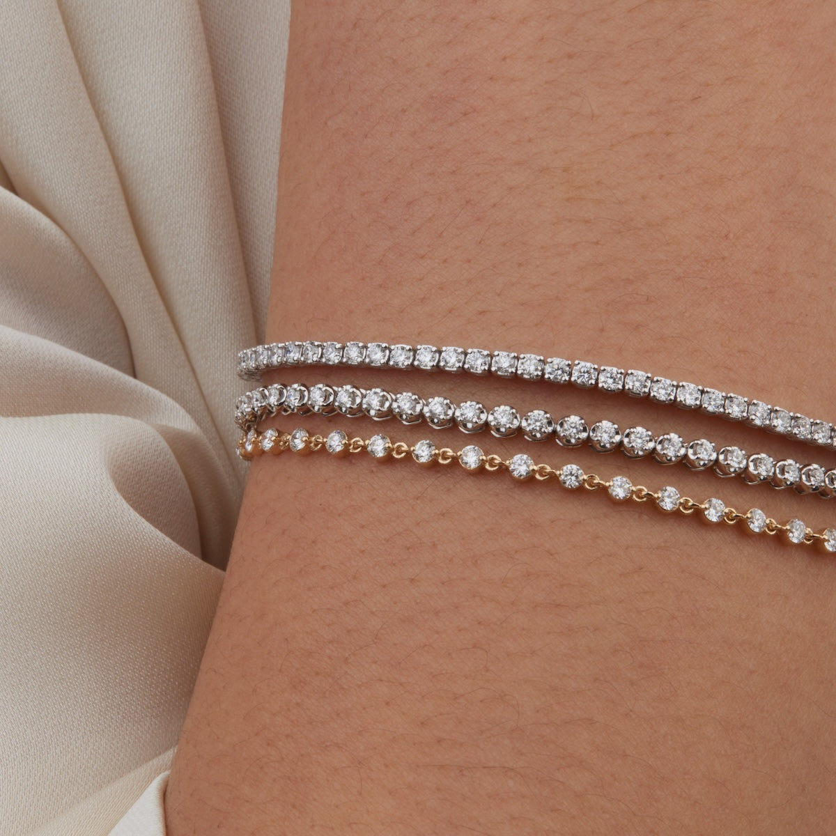 14K Gold Buttercup Tennis Bracelet for Women - Elegant Diamond-Cut Chain Link Bracelet - Perfect for Weddings, Parties & Everyday Wear