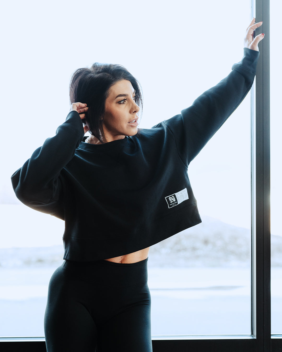 Women's Oversized Crop Crewneck Sweatshirt - Black | Casual Loungewear & Streetwear Fashion for Everyday Comfort