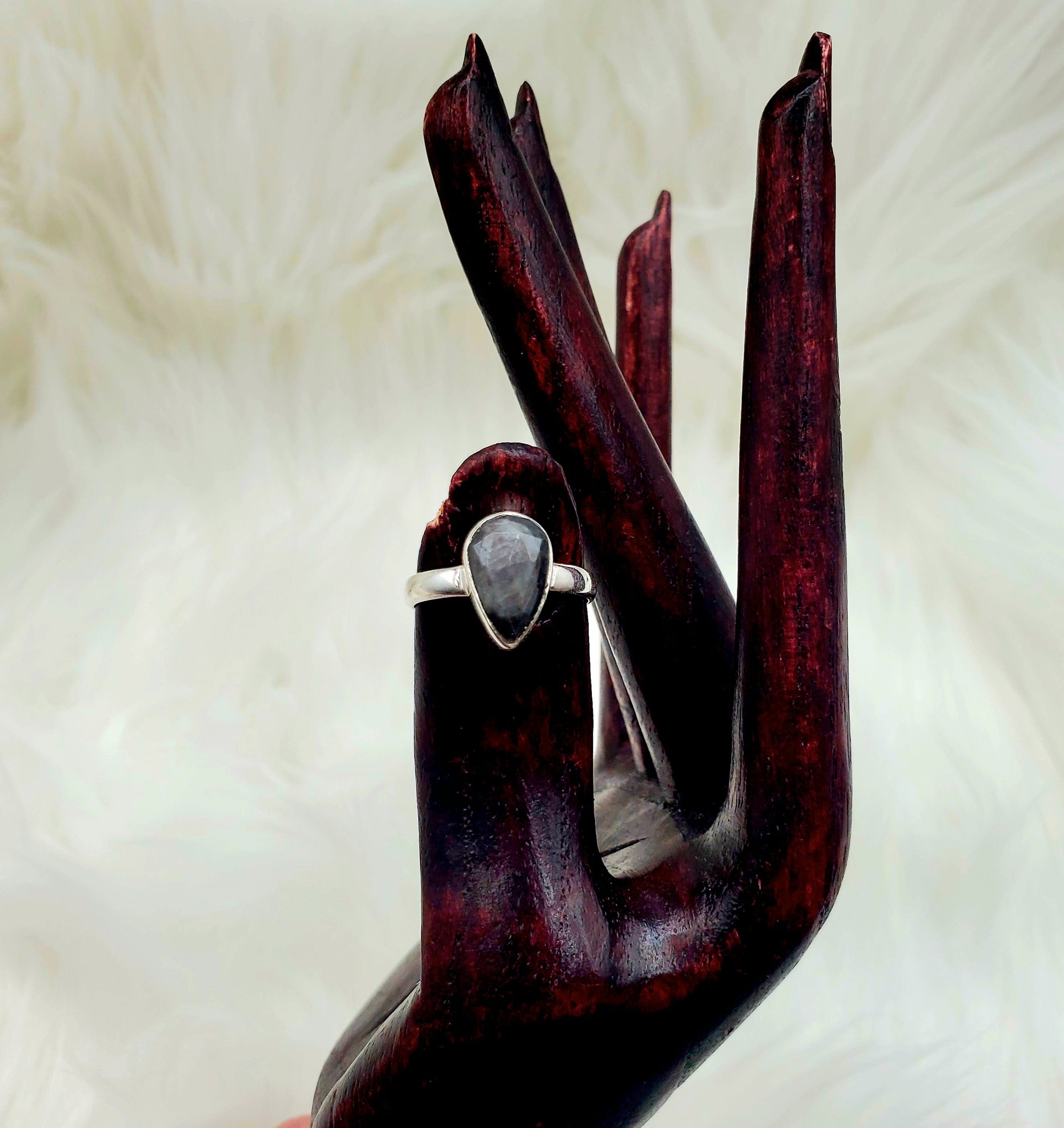 Exquisite Canadian Sapphire Ring in .925 Sterling Silver - Size 7.25 - Perfect for Engagement, Anniversary & Special Occasions