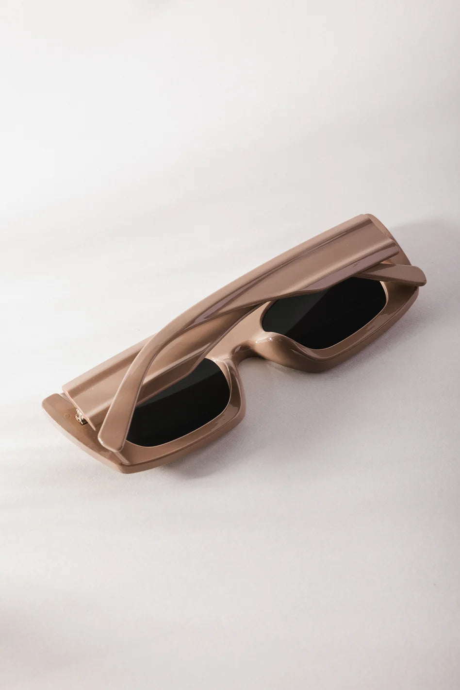 Kamree Polarized Sunglasses for Women & Men - Mocha Brown UV Protection - Perfect for Driving, Beach & Outdoor Activities