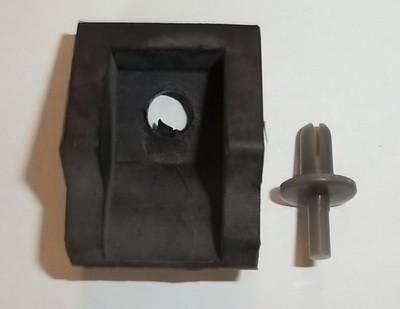 Escort Mk2 Bonnet Centre Bump Stop (Part #1842) - Durable Rubber Hood Stopper for Ford Escort Mk2 - Perfect for Car Restoration & DIY Auto Repair Projects