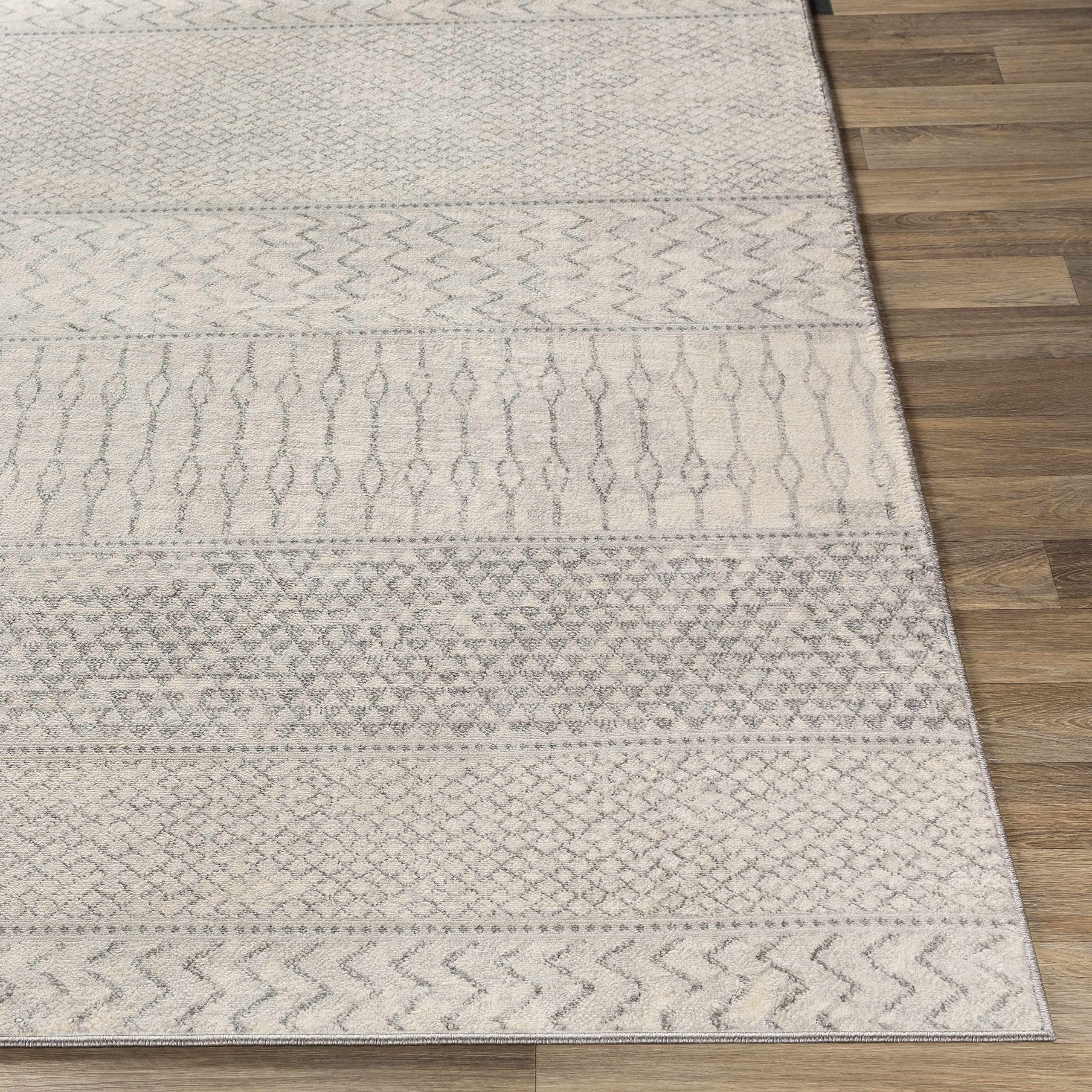 Hauteloom Nunda Modern Round Area Rug 6'7