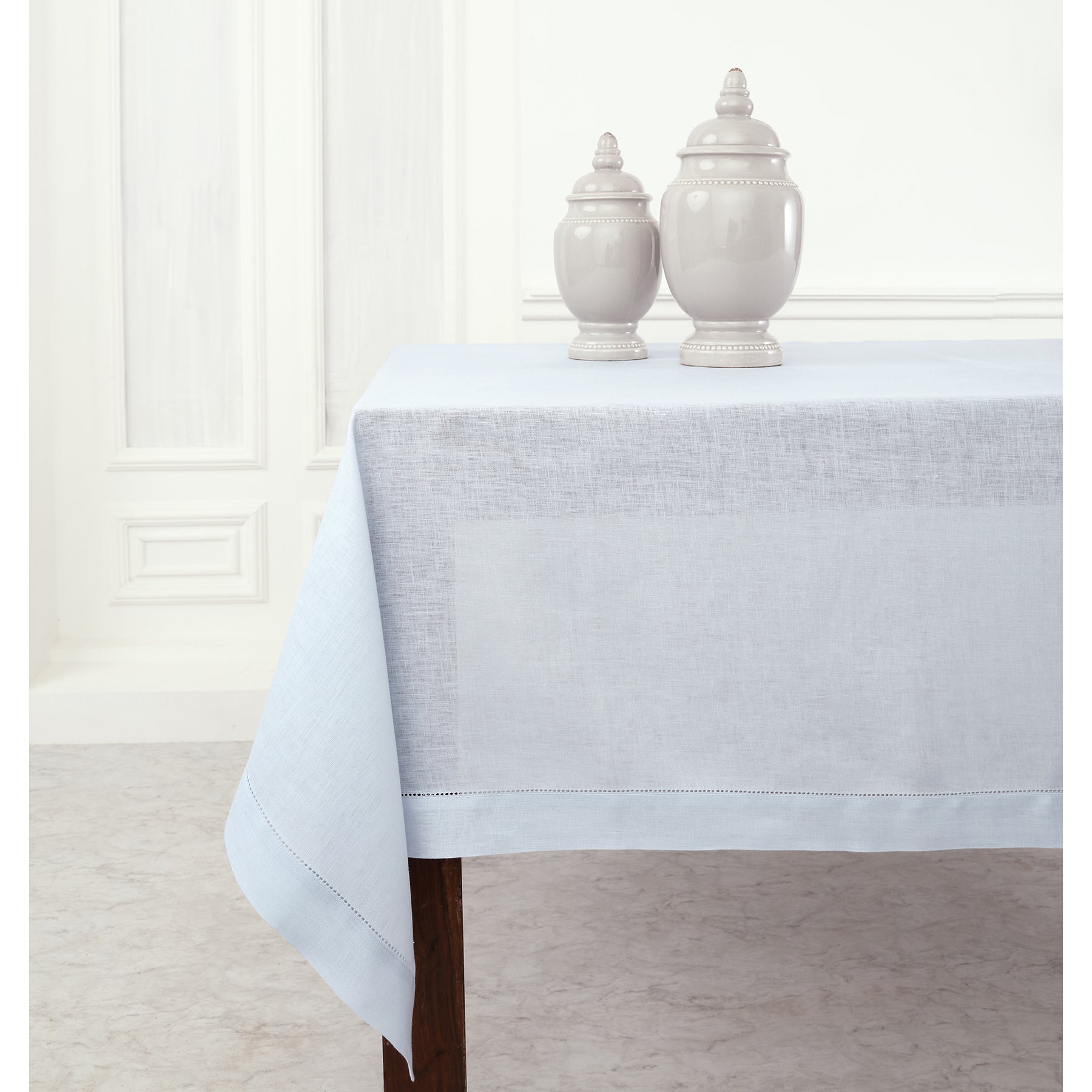 Elegant Classic Hemstitch Tablecloth - Premium Cotton Linen Dining Table Cover for Formal Dinners & Special Occasions