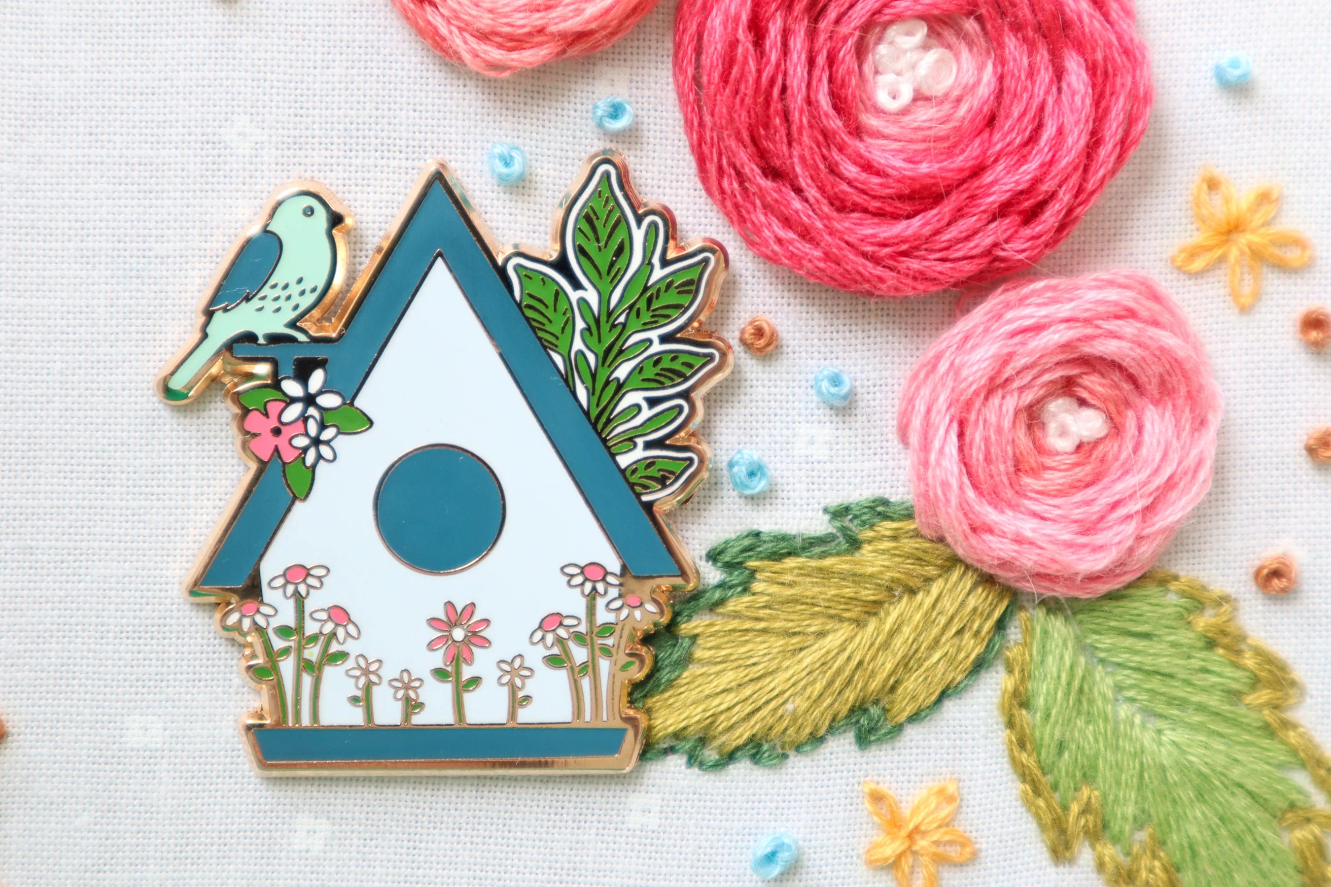 Flamingo Toes Needle Minder - MELODY LANE BIRDHOUSE Magnetic Pin Cushion for Sewing, Quilting & Embroidery | Perfect Craft Accessory for Needlework & Fabric Projects