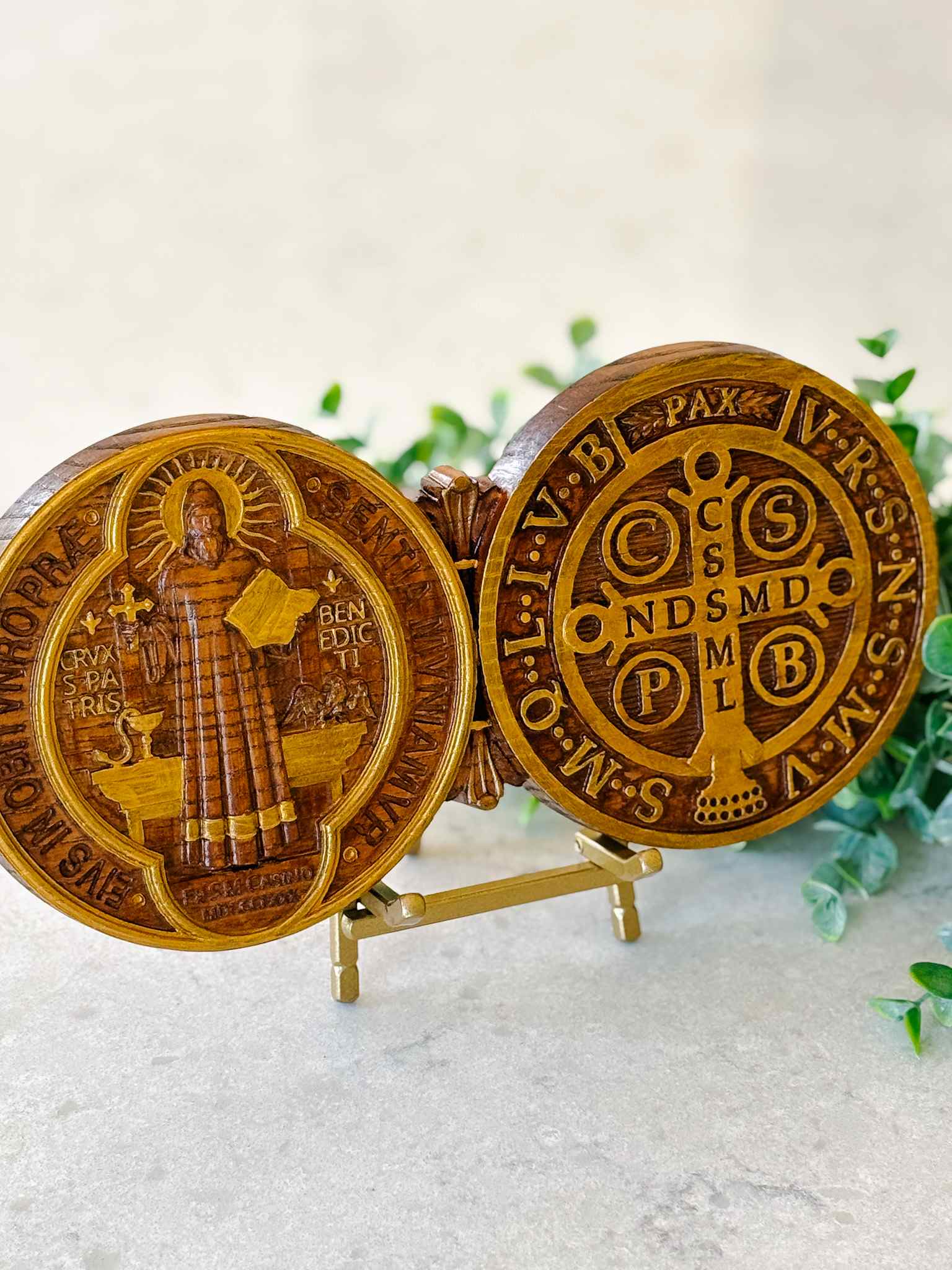 St. Benedict Medal Wooden Plaque - Catholic Religious Wall Decor for Home, Office & Church - Protection Against Evil & Spiritual Blessings