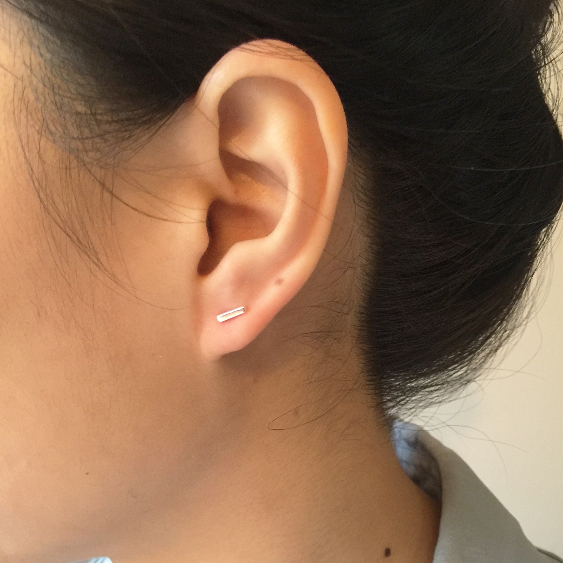 Medium Bar Studs - Stainless Steel Cartilage Earrings for Women & Men - Perfect for Daily Wear, Parties & Gifts