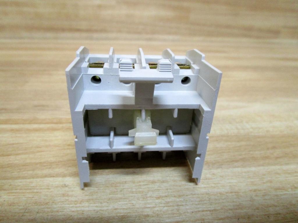 Eaton Cutler Hammer C320KGT13 Auxiliary Contact Block - Heavy Duty Electrical Contactor Accessory for Industrial Equipment & Motor Control Systems