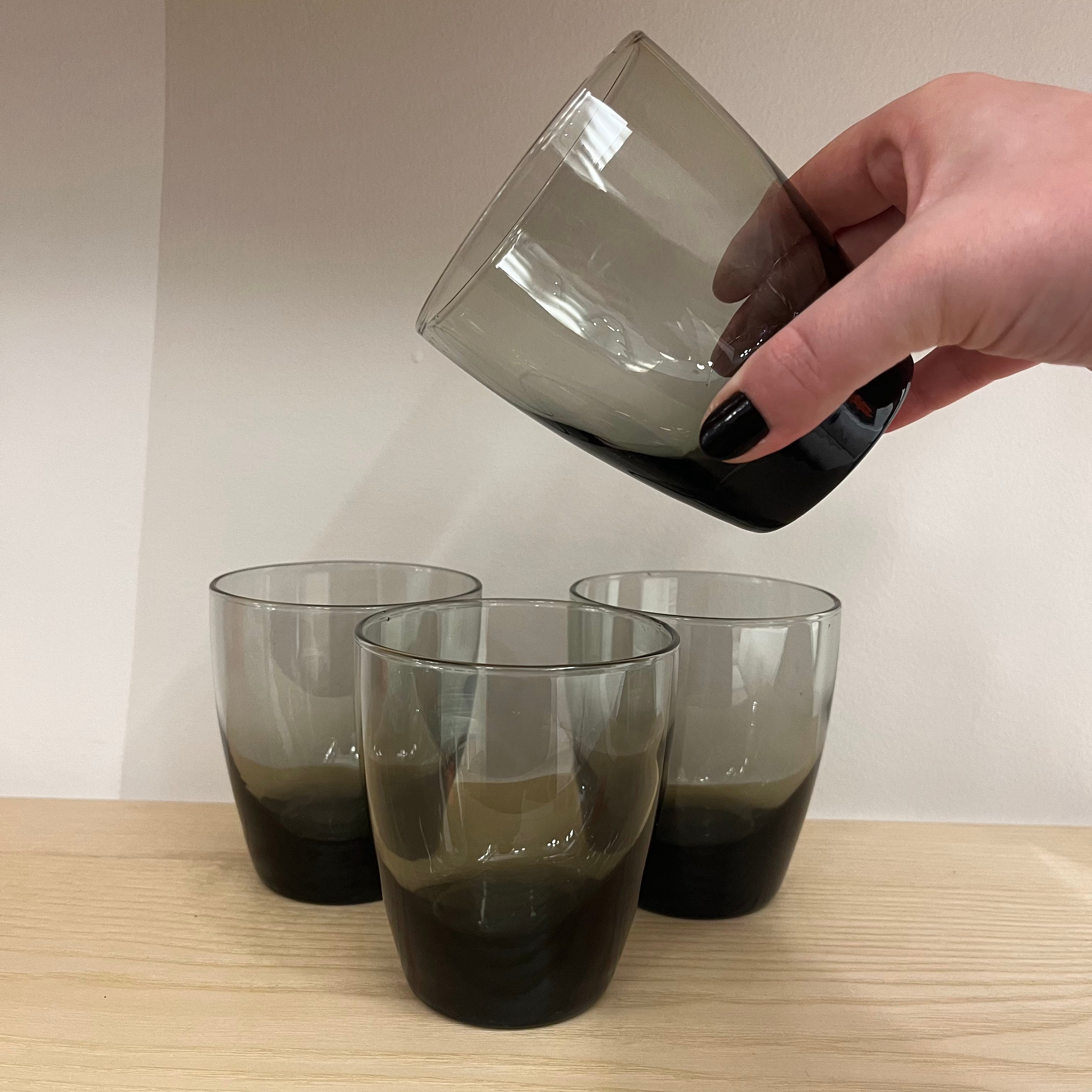 Premium Smoked Glass Set of 4 - Modern Tumbler Glasses for Whiskey, Cocktails & Iced Coffee - Perfect for Home Bar, Parties & Gifts