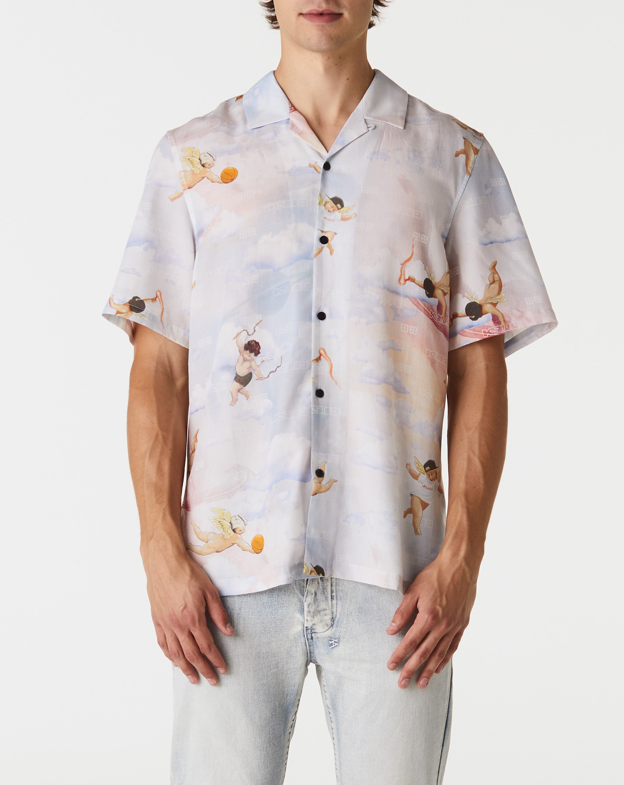 Dreamers Resort Shirt - Comfortable Vacation Wear for Men & Women - Perfect for Beach Holidays, Summer Trips and Relaxing Getaways