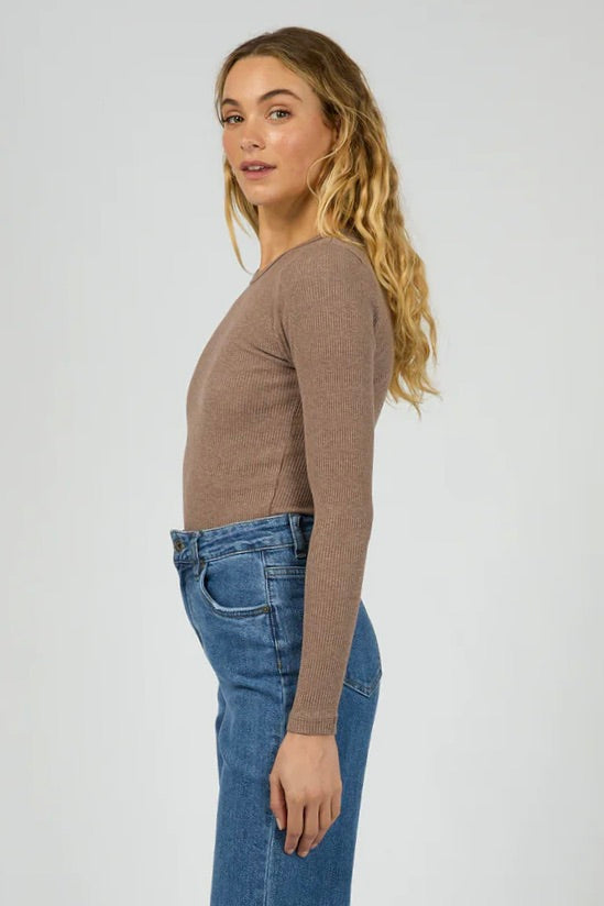 Stylish Basic Rib Brown Long Sleeve Top for Women - Perfect for Casual Outfits, Layering & Fall Fashion