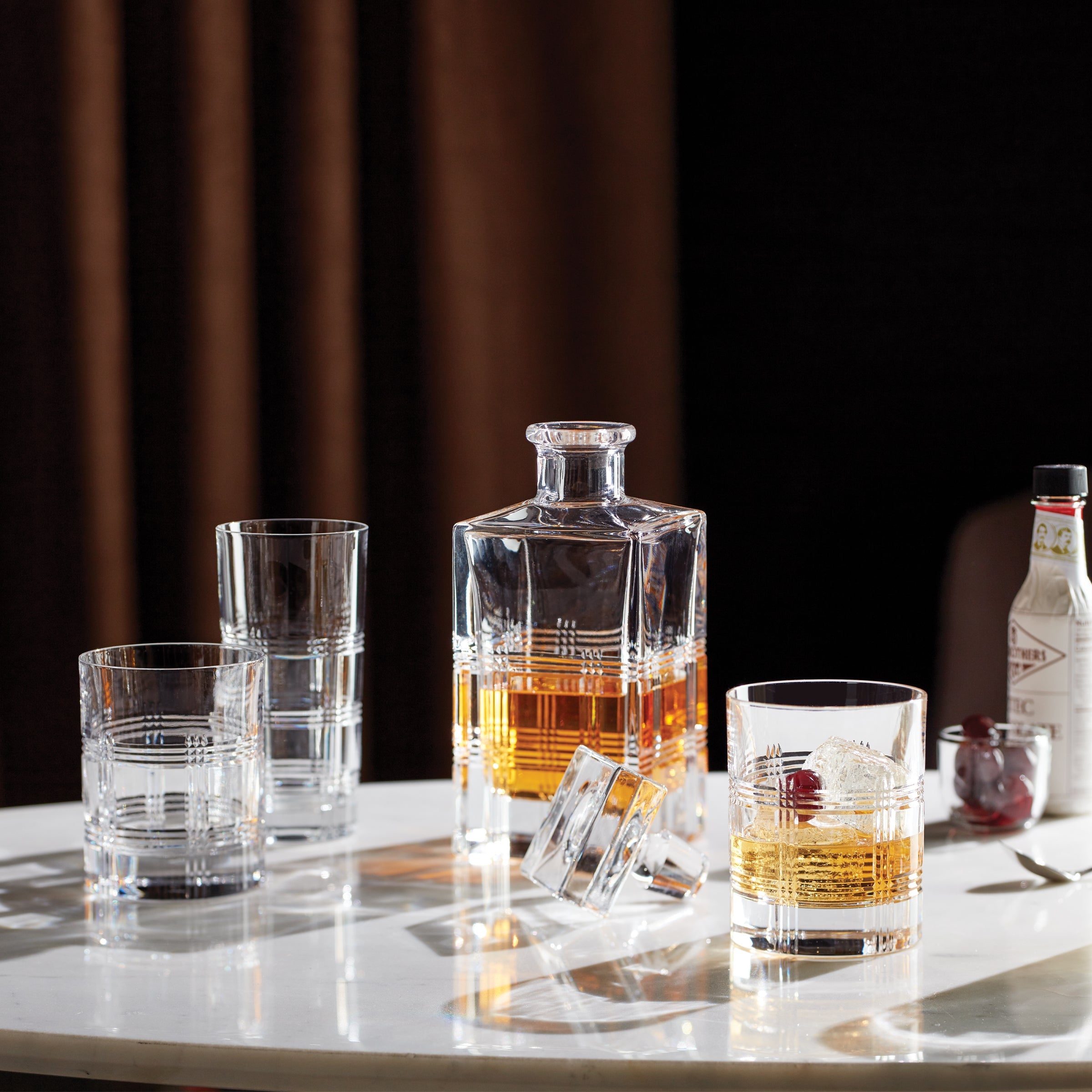 Premium Hudson Crystal Double Old Fashioned Glasses Set of 4 - Elegant Whiskey Tumbler Glasses for Bourbon, Scotch & Cocktails - Perfect for Home Bar, Gifts & Entertaining