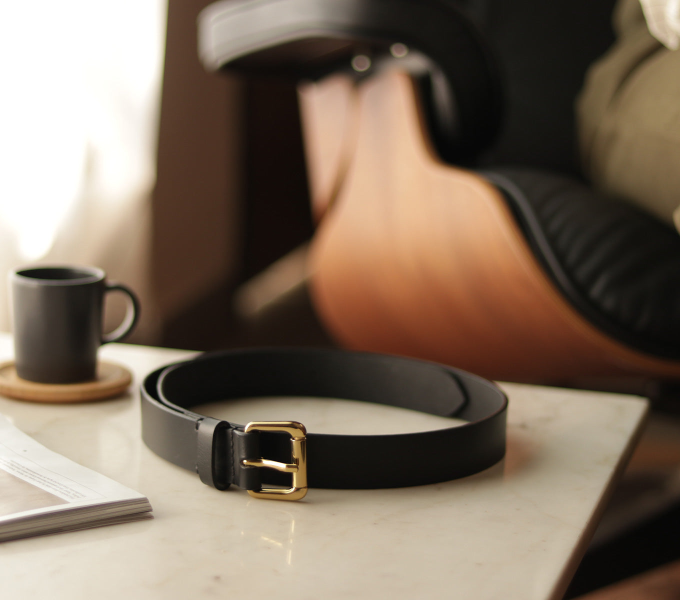 Roller Buckle Belt for Men & Women - Adjustable Fashion Waist Belt - Perfect for Jeans, Pants & Casual Outfits