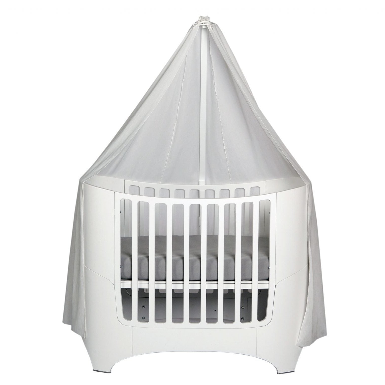 LEANDER Classic White Cot Canopy for Baby Crib - Soft Nursery Bed Canopy with Breathable Fabric, Perfect for Newborn & Toddler Bedroom Decor (White) - Create Cozy Sleeping Space & Nursery Aesthetic