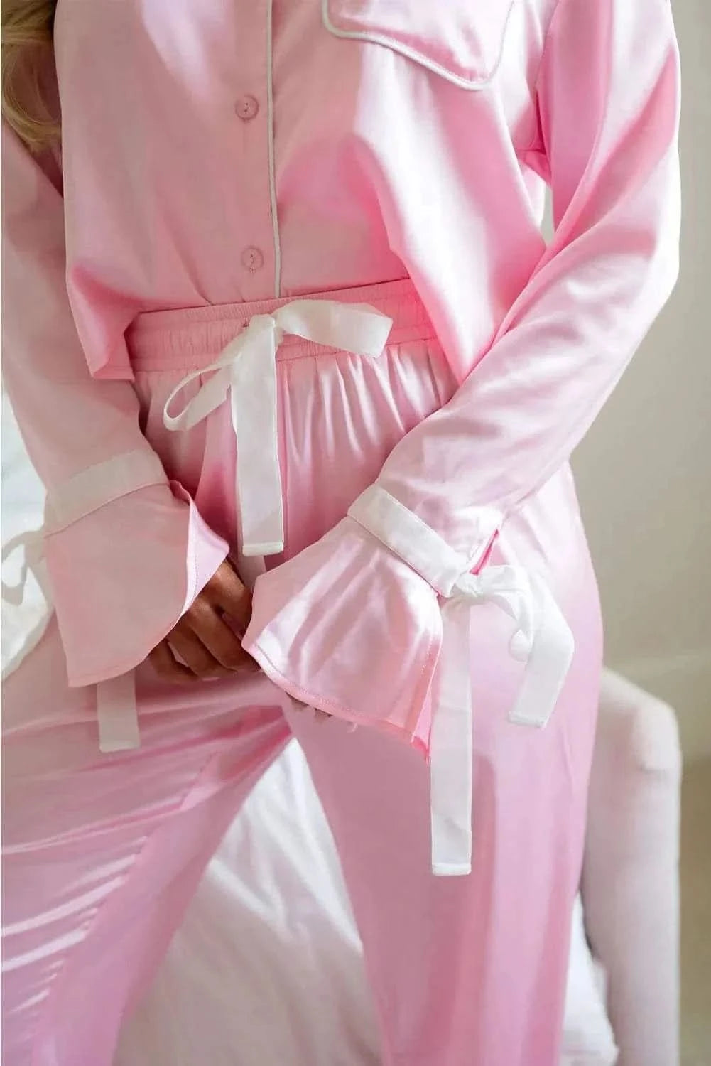 Stylish Women's Long Sleeve Lounge Set with Comfortable Pants - Cozy Homewear for Relaxing, Yoga & Casual Outings
