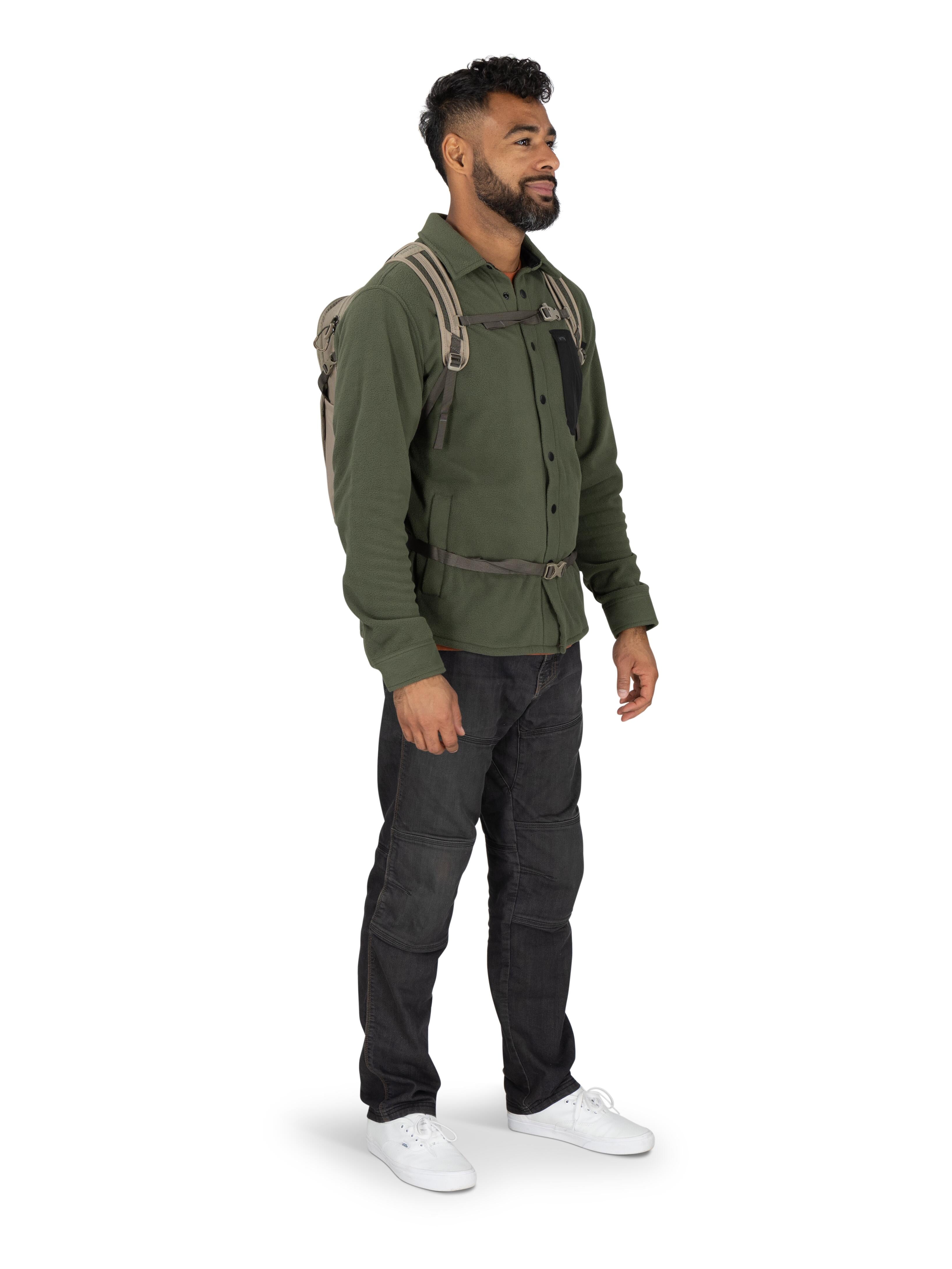 Osprey Daylite Everyday Backpack - Lightweight Hiking & Travel Backpack for Men & Women, Tan Concrete - Perfect for Commuting, School & Outdoor Adventures