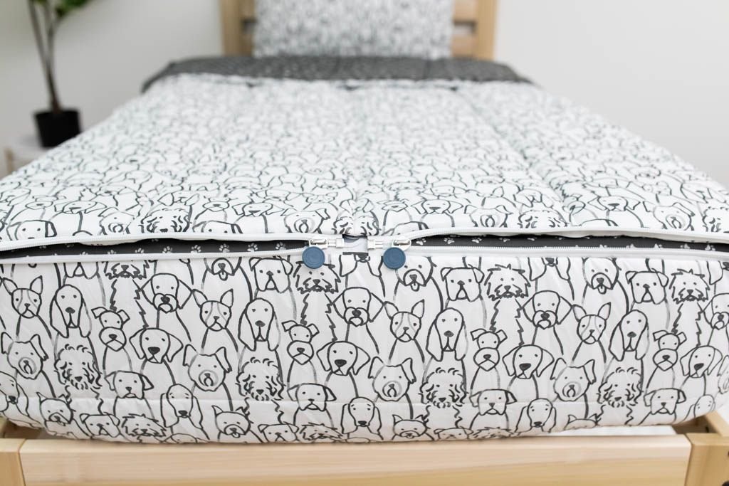 **Cozy Puppy Dog Zipper Bedding Set - Soft & Washable Pet Bed Cover for Small Dogs - Perfect for Crates, Kennels & Home Use**