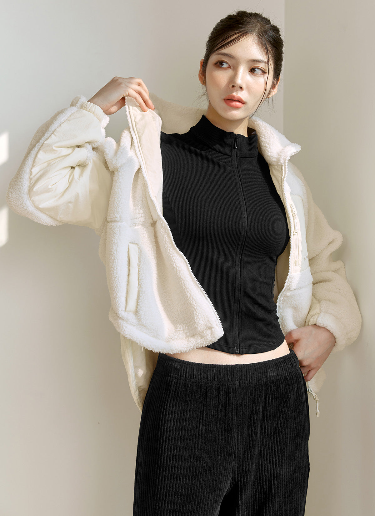Stylish Woven Patch Fleece Zip-Up Jacket for Men & Women - Cozy Winter Outerwear for Hiking, Camping & Outdoor Activities