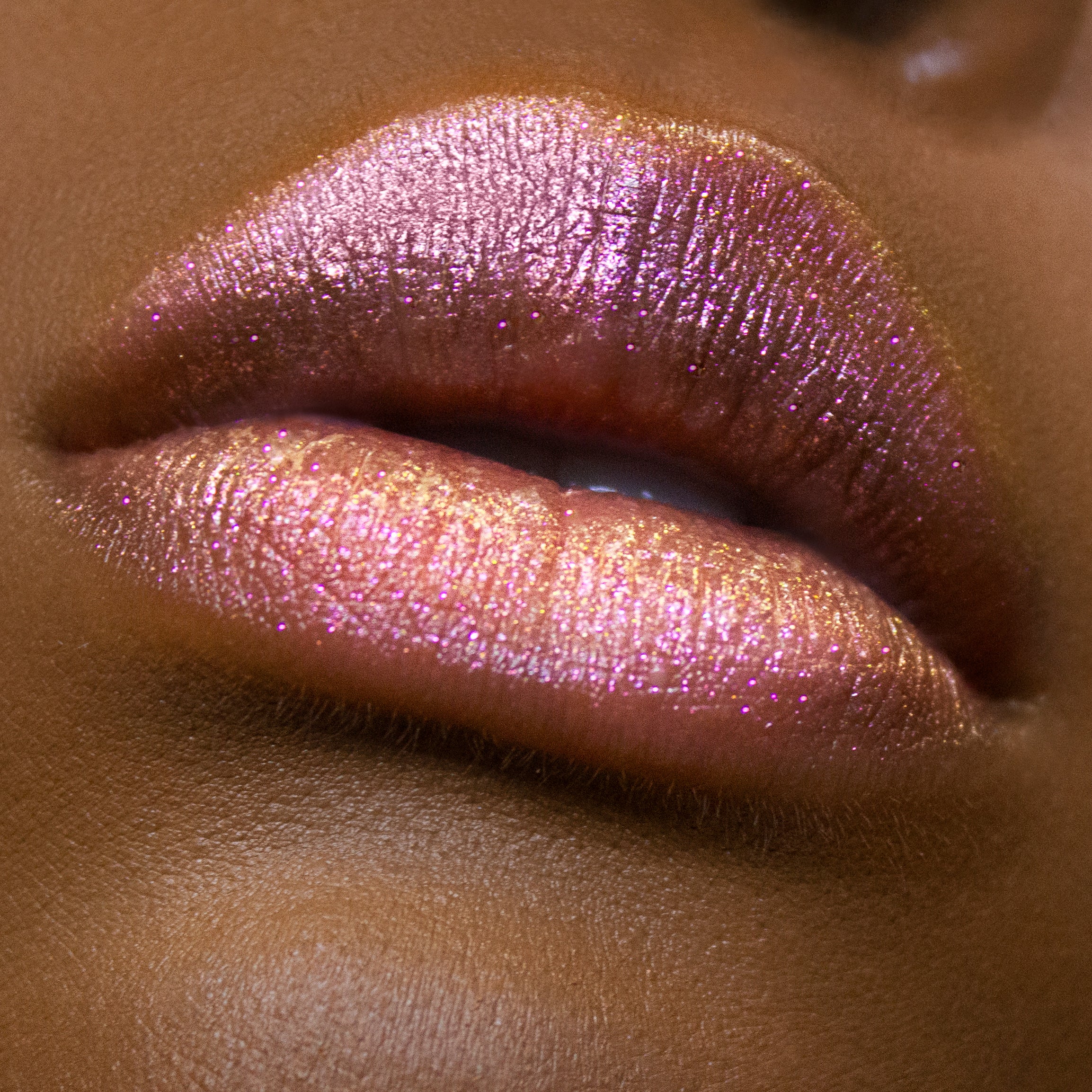 Celestial Sphere Gelée Eye Gloss - Shimmering Vegan Eye Makeup for Day & Night - Perfect for Parties, Date Nights & Special Occasions