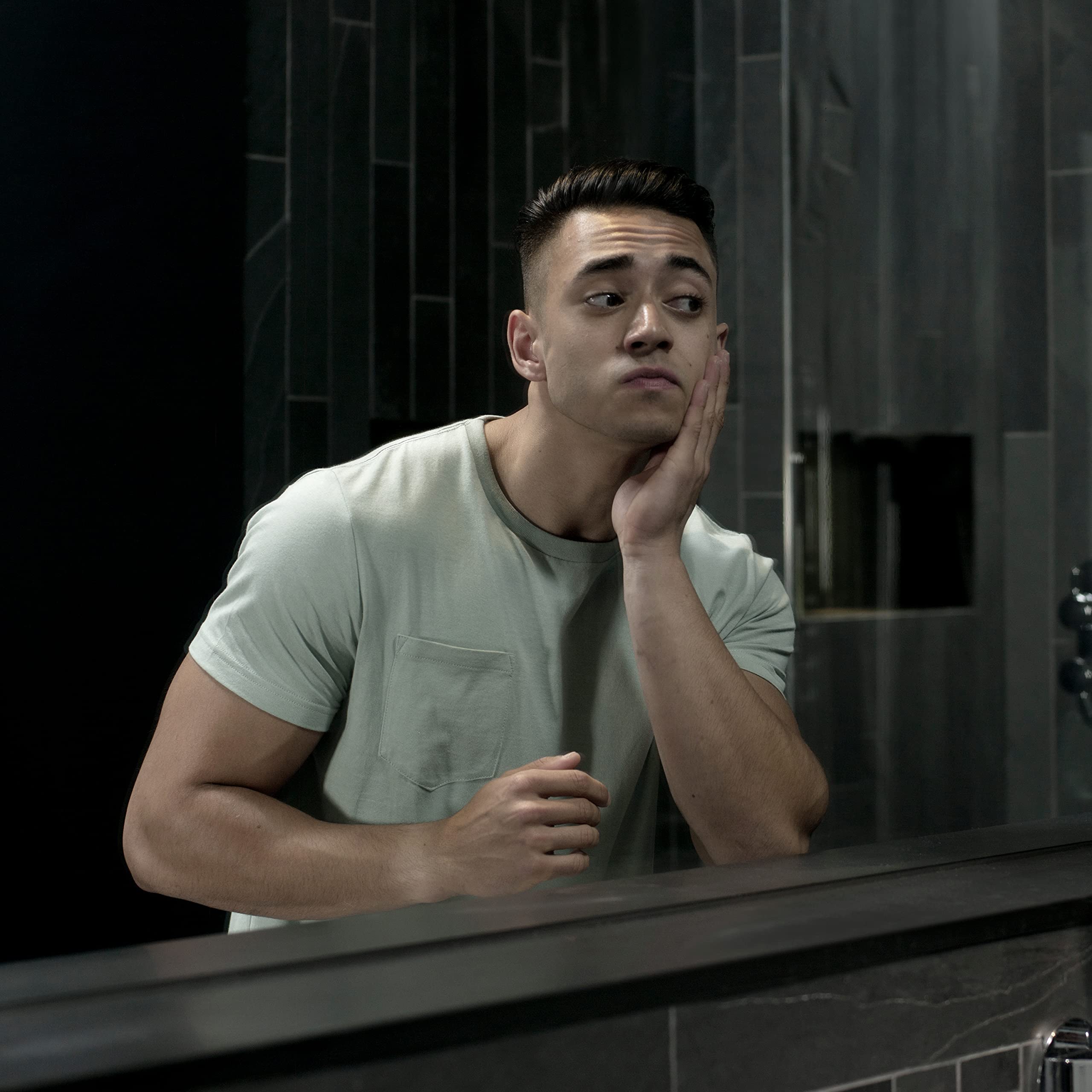 DOVE Men+Care Exfoliating Body Wash - 24H Moisture for Deep Clean | Gym & Daily Use