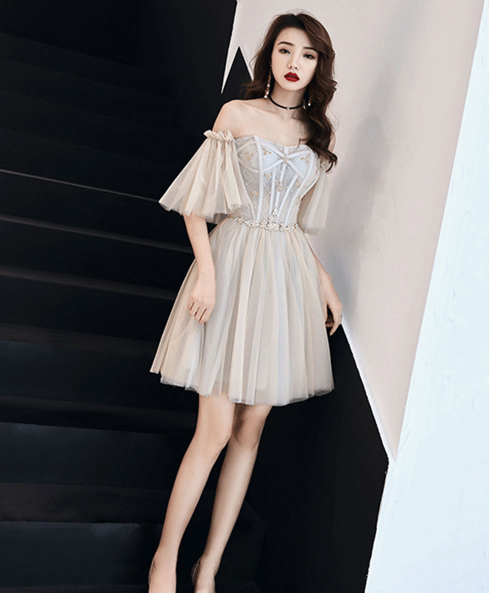 Elegant Champagne Tulle Beaded Short Prom Dress for Formal Events - Perfect for Homecoming, Prom Night, and Evening Parties