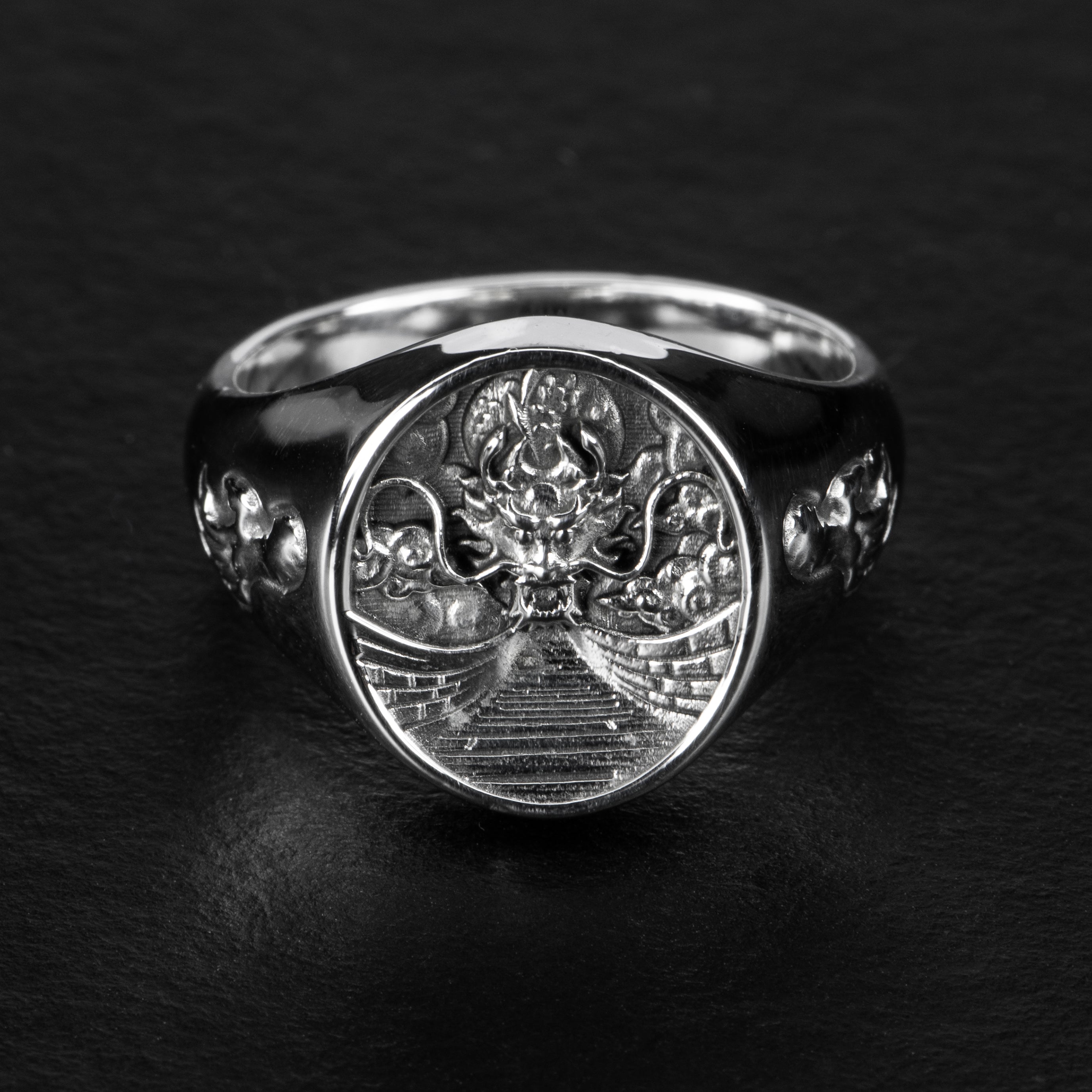 Guardian Dragon Signet Ring for Men - Medieval Fantasy Jewelry, Stainless Steel Band, Unique Gift for Lovers, Cosplay & Role-Playing Scenes