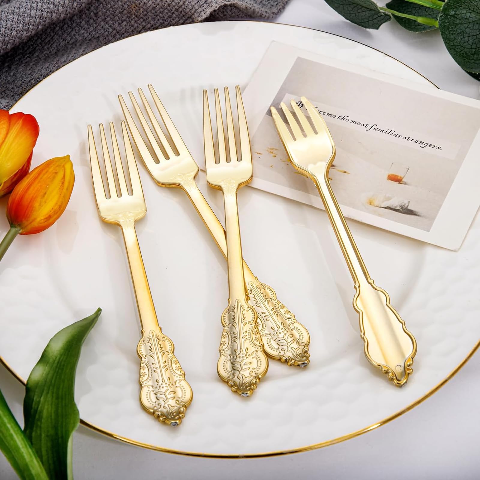 100-Piece Gold Plastic Forks Disposable - 7.48 Inch Elegant Baroque Silverware for Dessert, Cake, Party & Wedding - Heavy Duty Disposable Cutlery for Catering, Picnics & Daily Use