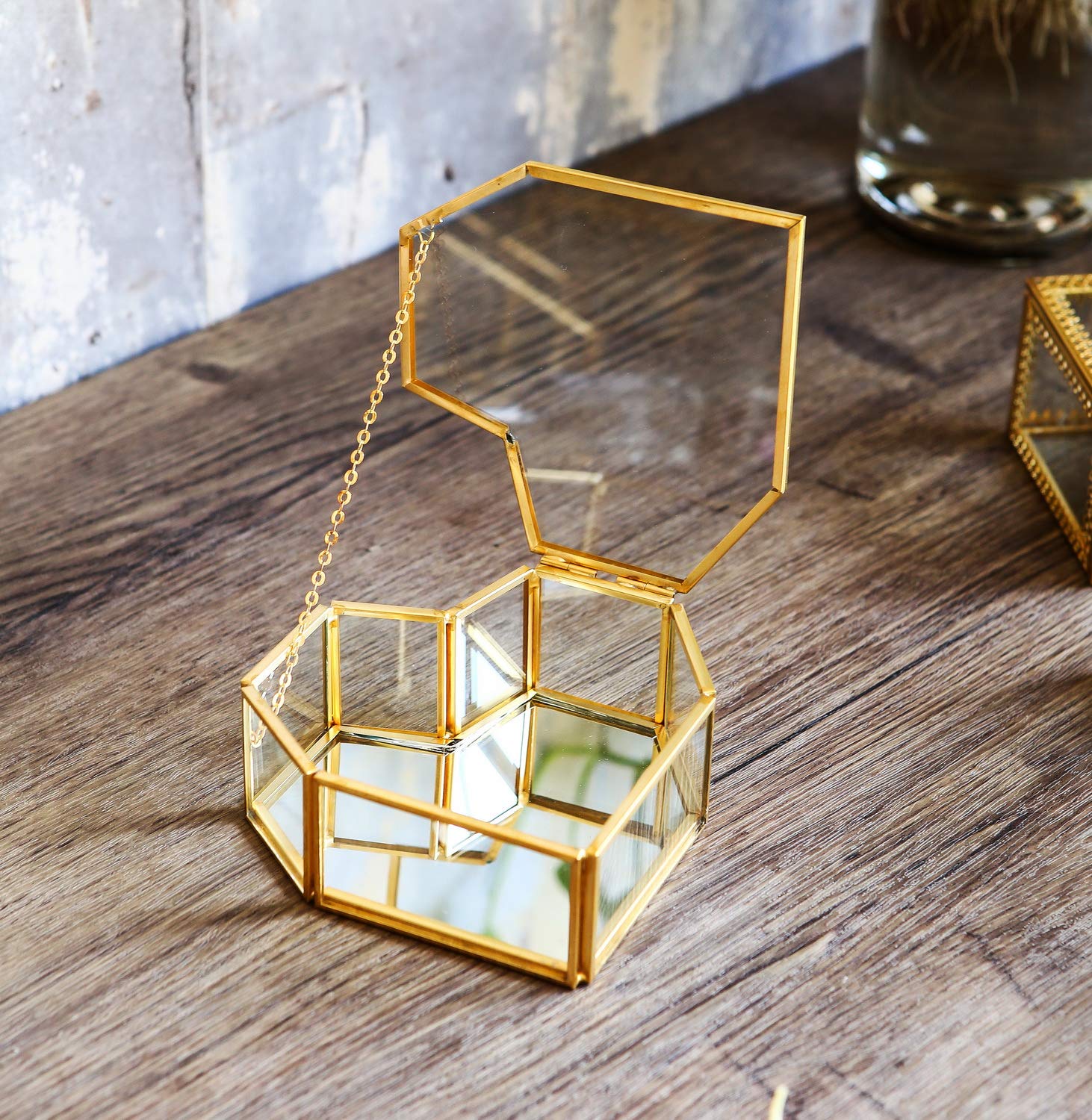 Heart-Shaped Golden Glass Jewelry Box with Gold Brass Edge - Small Clear Glass Jewelry Display Case & Organizer with Lid - Perfect for Desktop, Dresser, Bathroom Decor & Home Storage