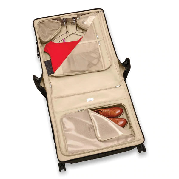 Briggs & Riley Baseline Deluxe Expandable Spinner Luggage - 4 Wheel Suitcase for Business Travel & Vacation | Perfect for Airplane Carry-On & Checked Baggage
