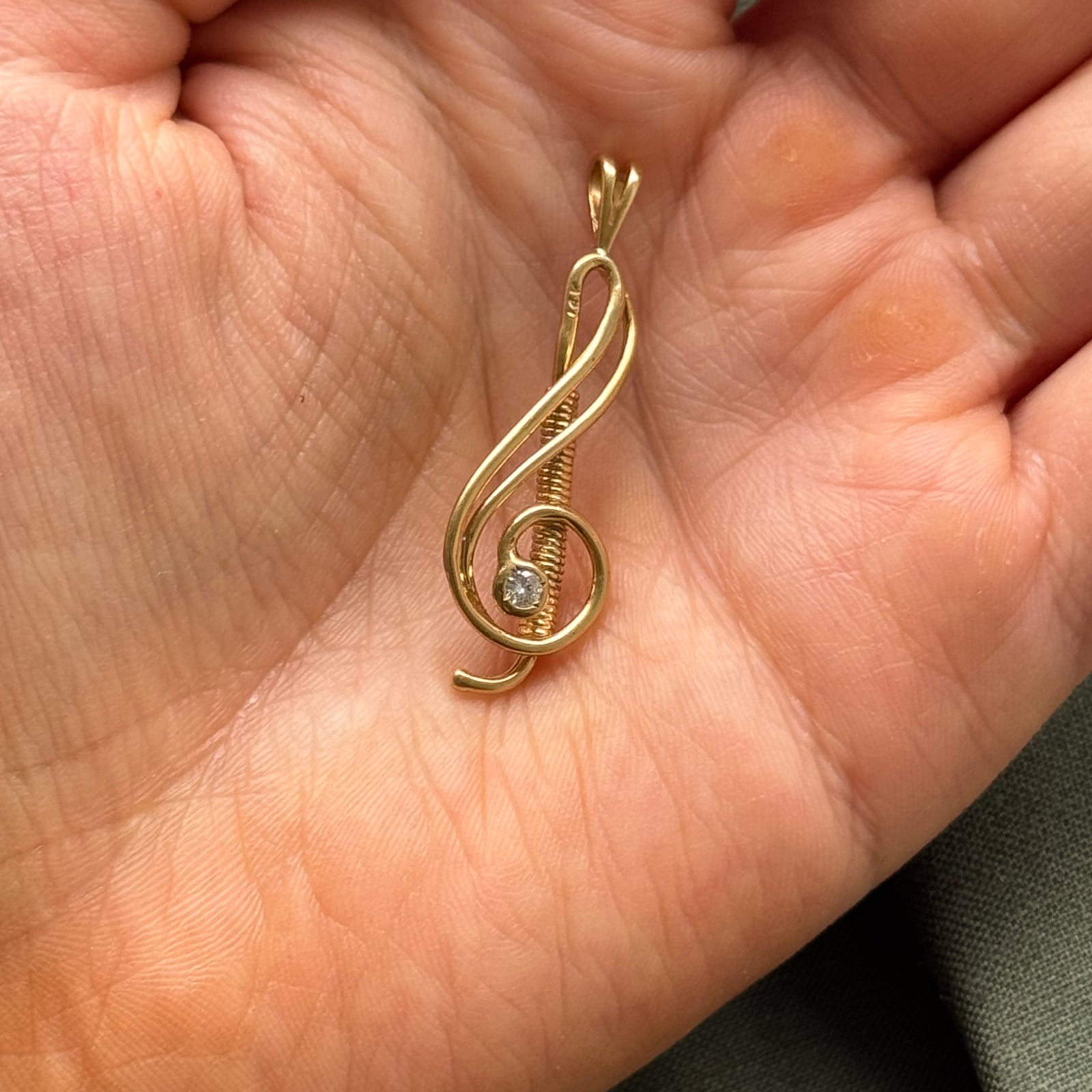 0.05ct Treble Clef Diamond Pendant Necklace - 14K White Gold Musical Note Jewelry Gift for Women - Perfect for Concerts, Anniversaries & Special Occasions