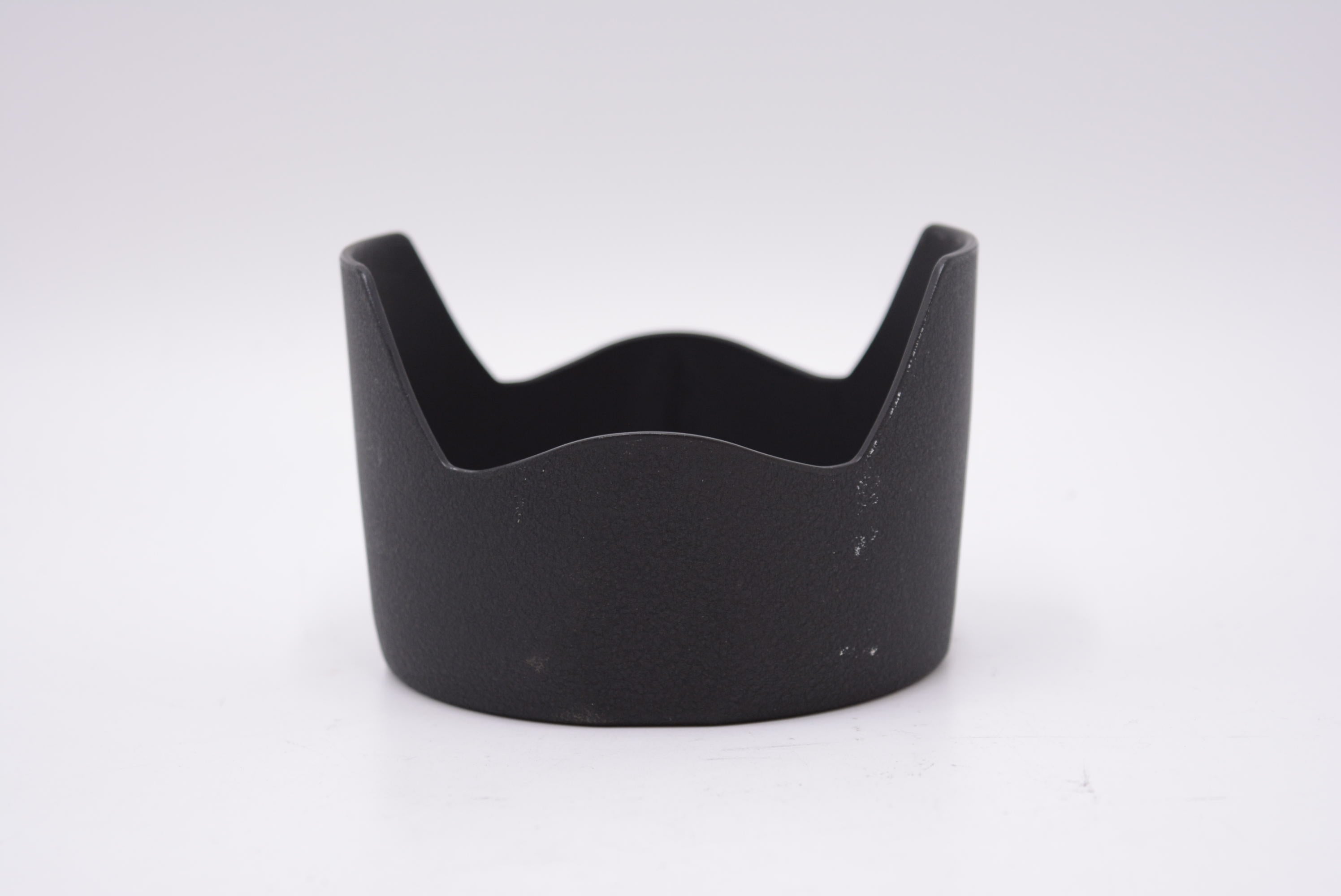 Original Nikon HB-19 Lens Hood for Nikkor 28-70mm f/2.8D IF-ED Lens - Compatible with Nikon DSLR Cameras - Durable & Lightweight - Perfect for Outdoor Photography, Portraits & Low-Light Shooting