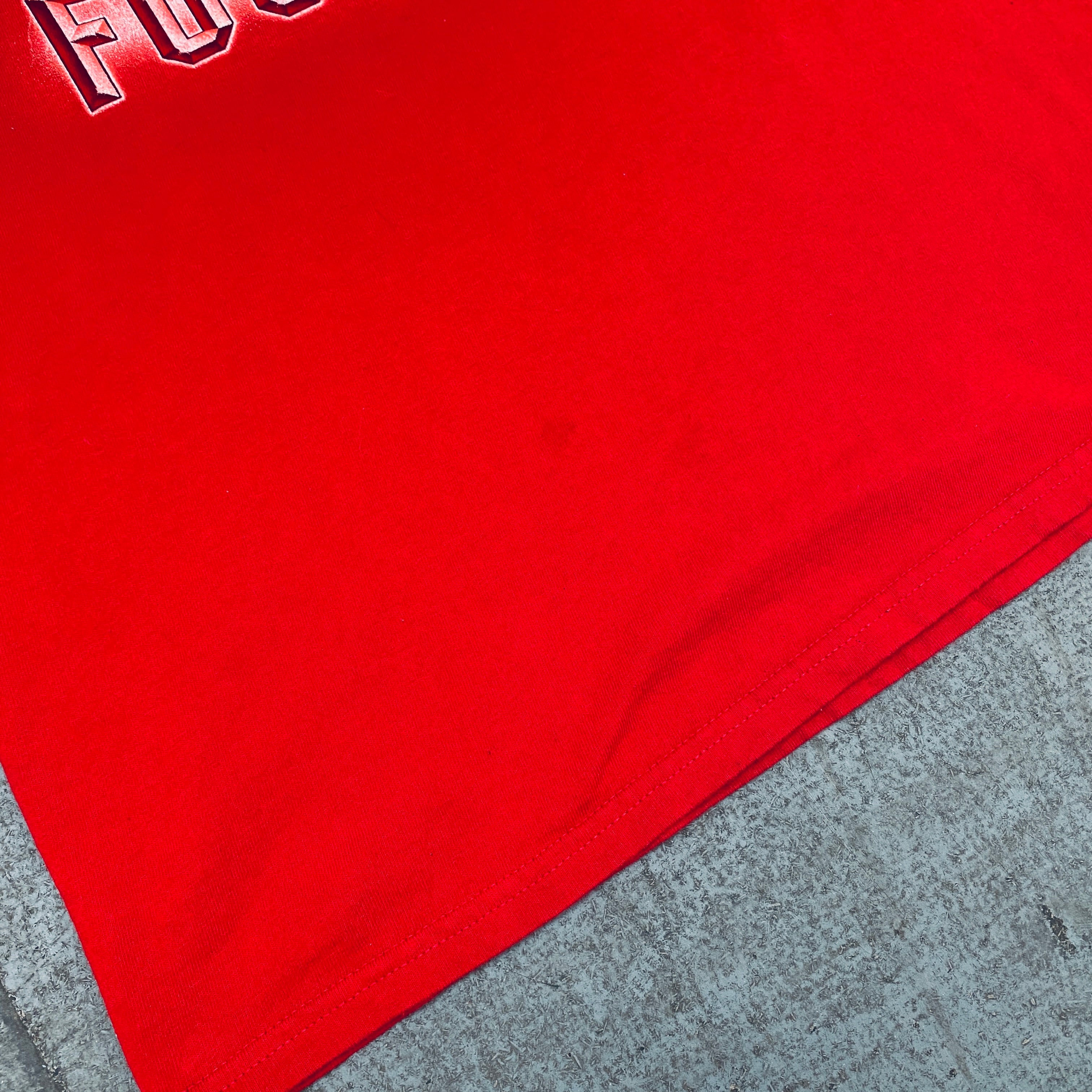 Georgia Bulldogs Vintage 1990's Graphic Spellout T-Shirt (Large) - Perfect for Game Day, College Spirit & Retro Fashion