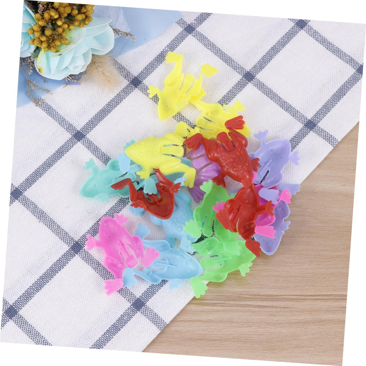 UPKOCH 300 Pcs Colorful Jumping Animal Bath Toys - Fun Miniature Toys for Kids, Toddlers & Sensory Play - Perfect for Bathtime, Pool Parties & Educational Playtime