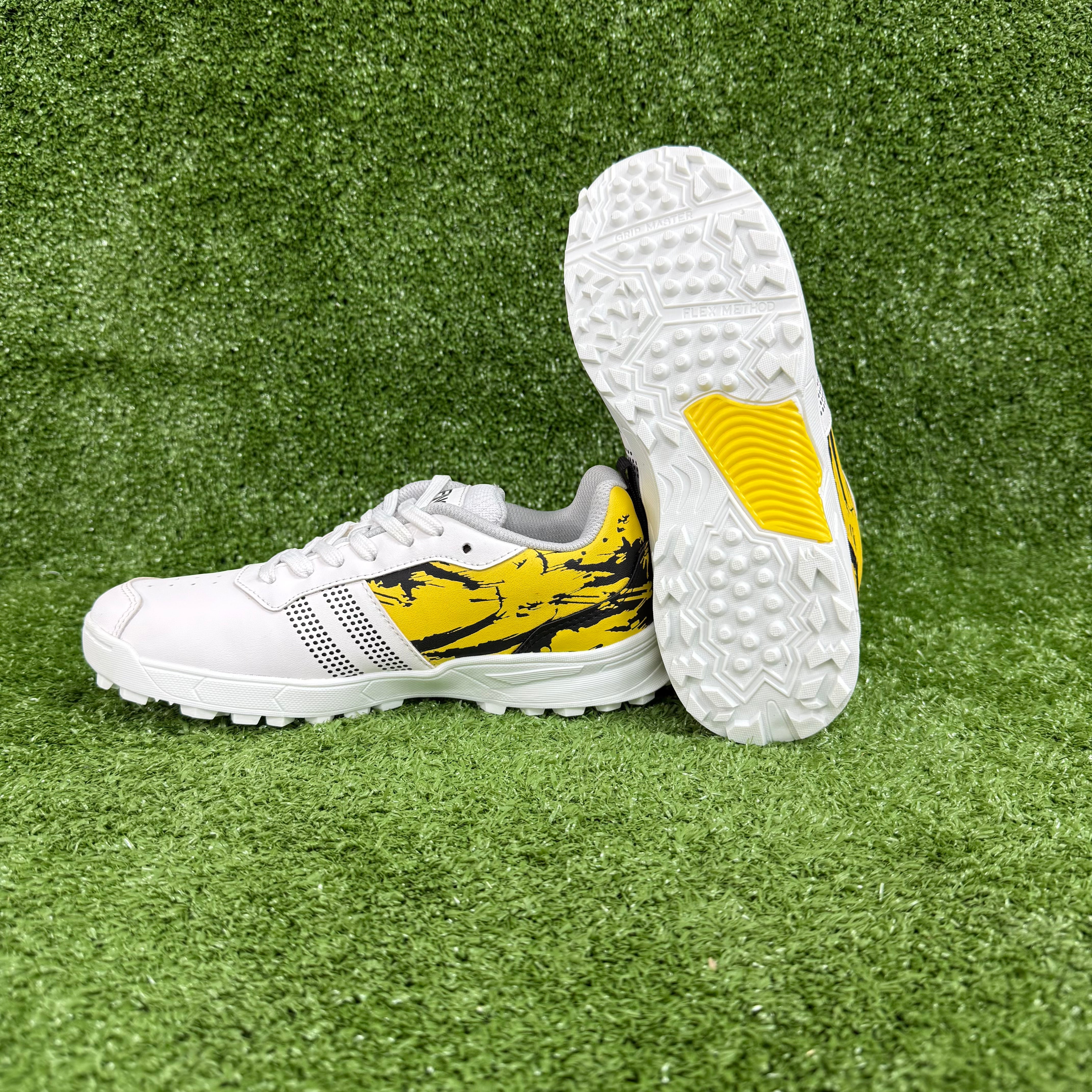FINO C 16 Junior Cricket Shoes for Boys & Girls - White, Yellow & Black - Lightweight & Durable for Cricket Matches & Practice Sessions