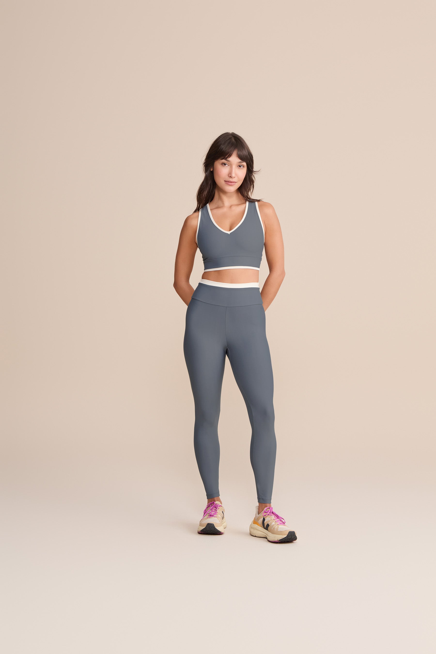 Moonlight Contrast V Neck Sports Bra - High Support Workout Top for Women - Perfect for Yoga, Running & Gym