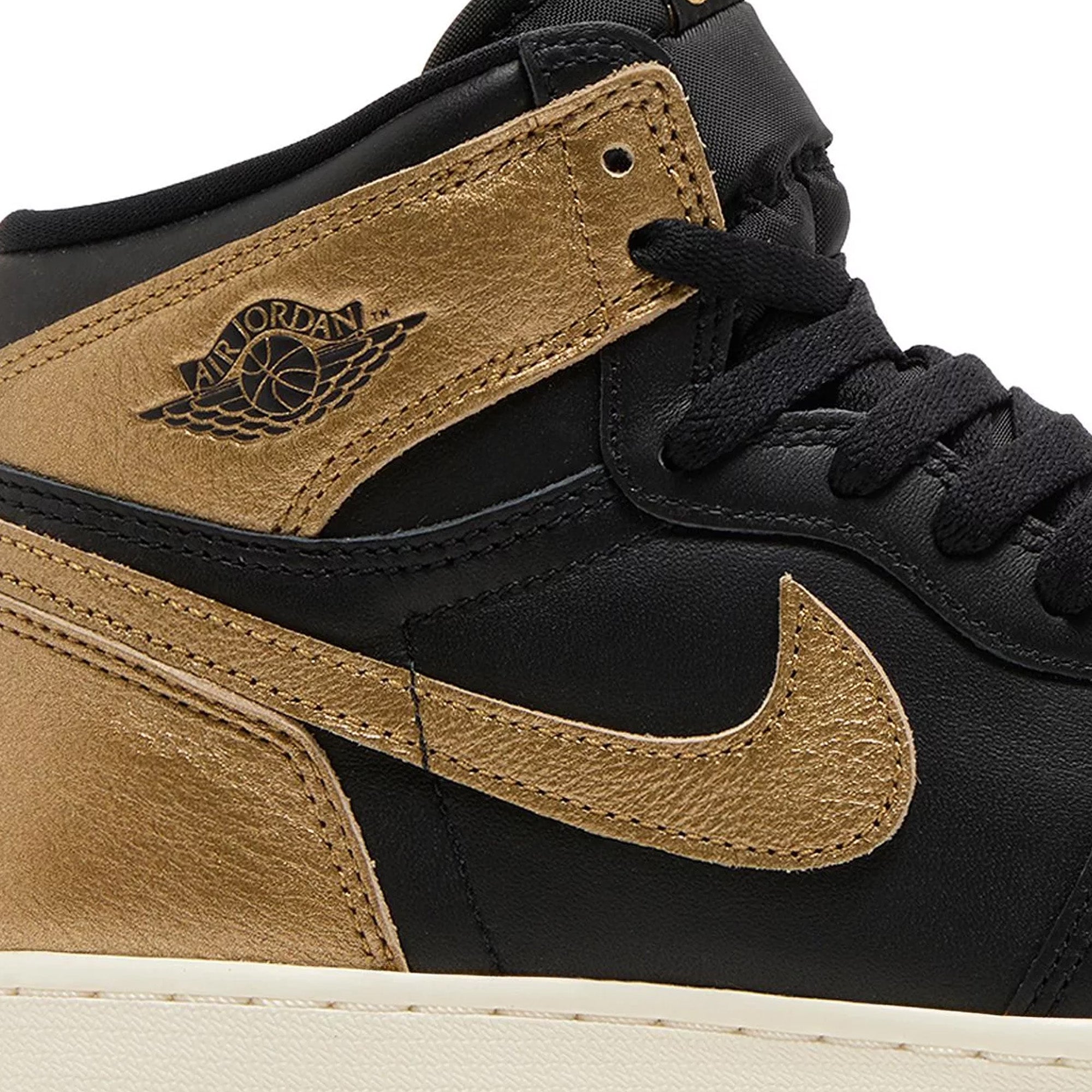 Air Jordan 1 Retro High OG 'Black Metallic Gold' GS Sneakers (2024) - Classic Basketball Shoes for Women & Girls - Perfect for Streetwear, Casual Outfits & Sneaker Collectors