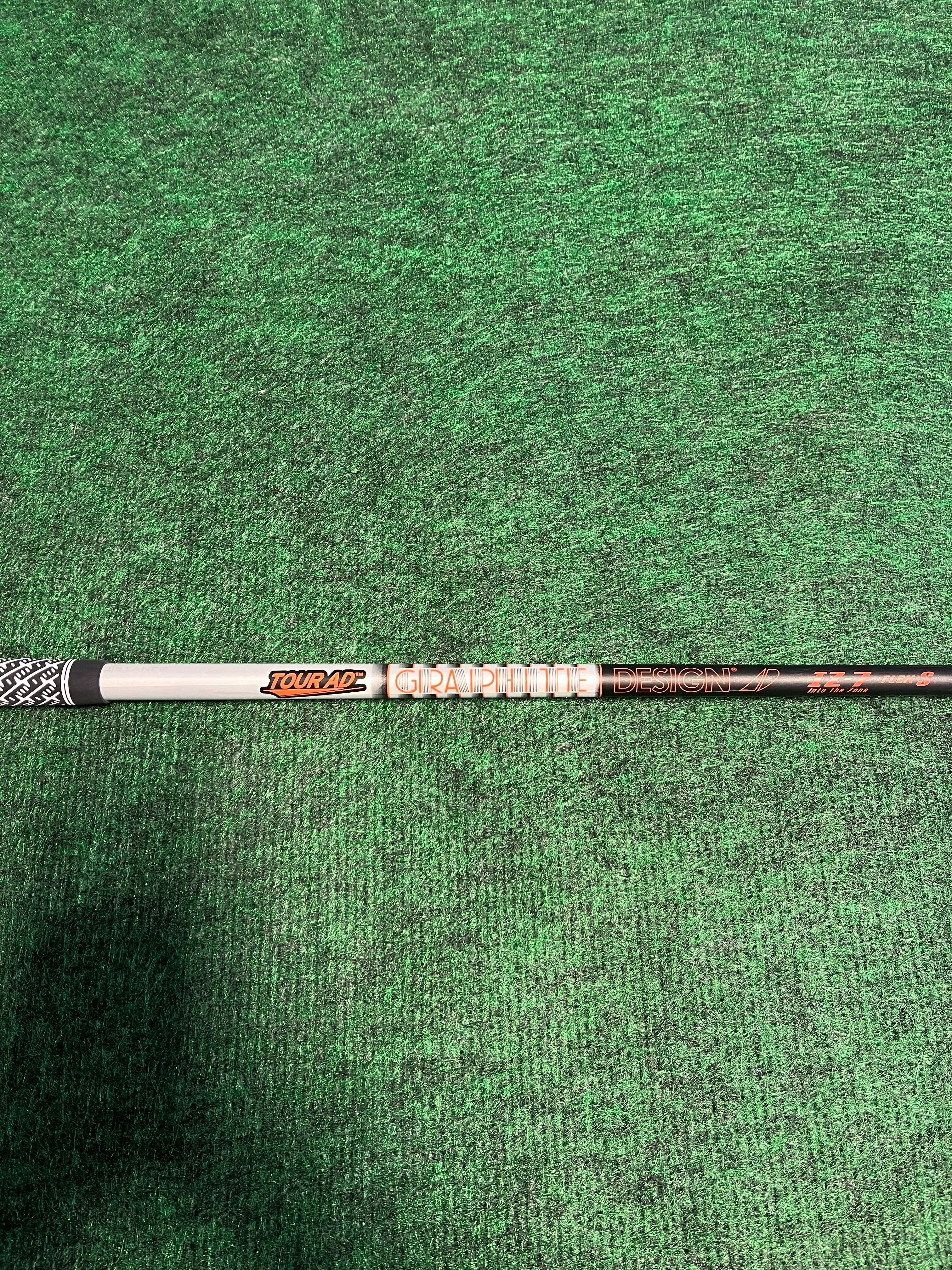 Graphite Design IZ 7 Fairway Wood Shaft - Stiff Flex 42.5 Inches | High Performance Golf Club Shaft for Improved Accuracy & Distance | Perfect for Golfers Seeking Better Fairway Shots