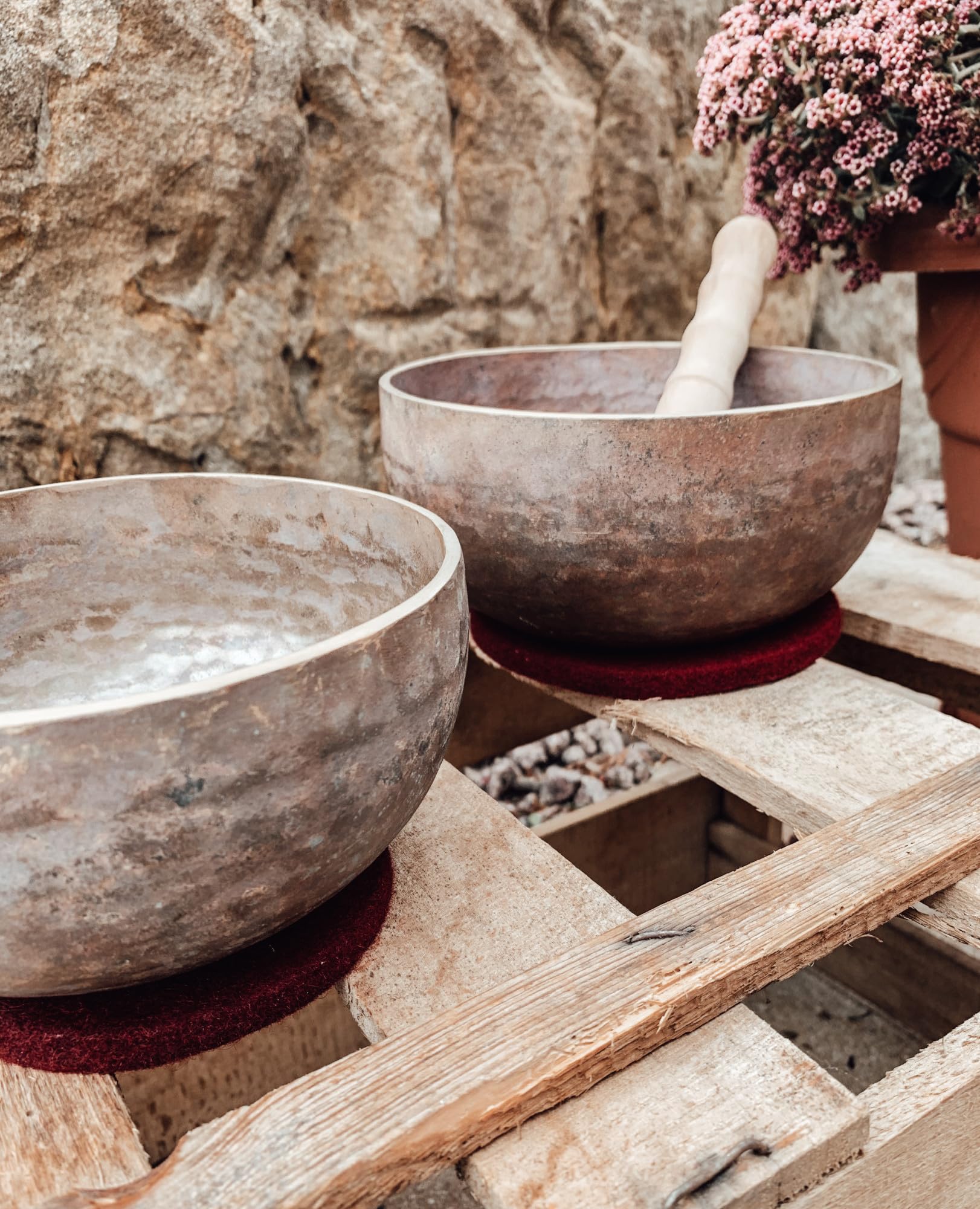 3 Piece Bronze Singing Bowl Set with Felt Rings & Covers - Handcrafted in India for Meditation, Yoga, ASMR & Sound Therapy | Premium Quality Tibetan Singing Bowls for Relaxation, Mindfulness & Healing | 2-Year Warranty | Perfect for Home, Studio & Spiritual Practices