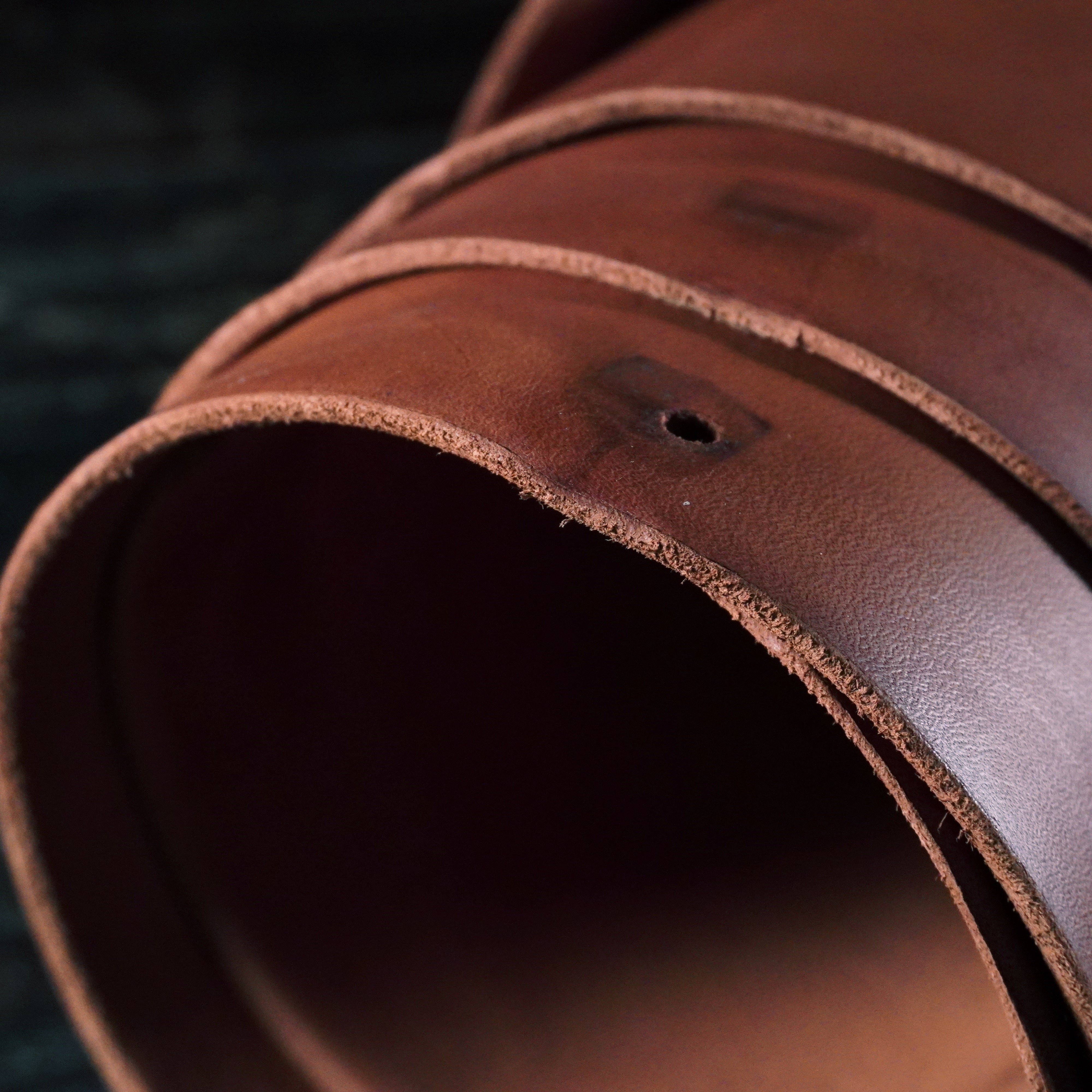 Premium Hermann Oak Brown Latigo Leather 9-11oz for Belts, Wallets & Crafting – Durable & High-Quality Leather for DIY Projects