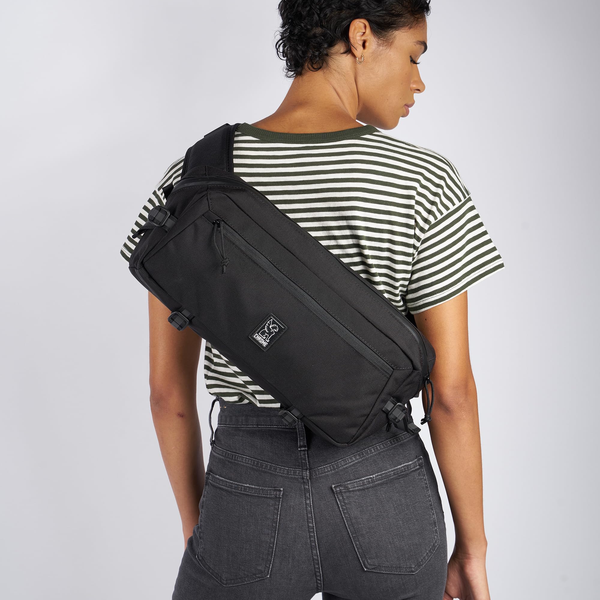 Chrome Industries Kadet Sling Messenger Bag - Unisex Crossbody Backpack with Quick Release Buckle for Commuting, Travel & Everyday Use