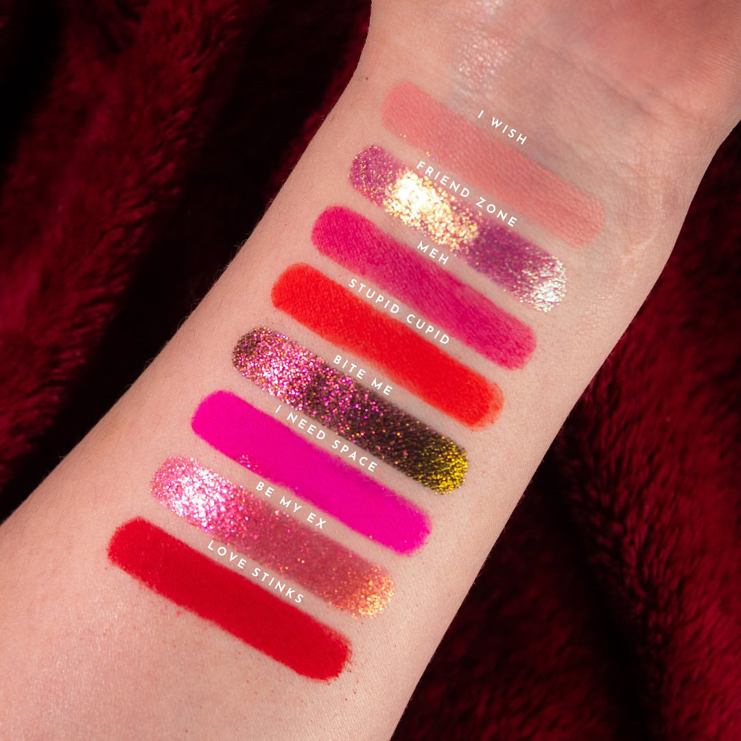 Dead Roses Eyeshadow Palette - 18 Matte & Shimmer Shades, Vegan & Cruelty-Free Makeup for Everyday & Party Looks | Perfect for Bridal, Halloween & Special Occasion Makeup