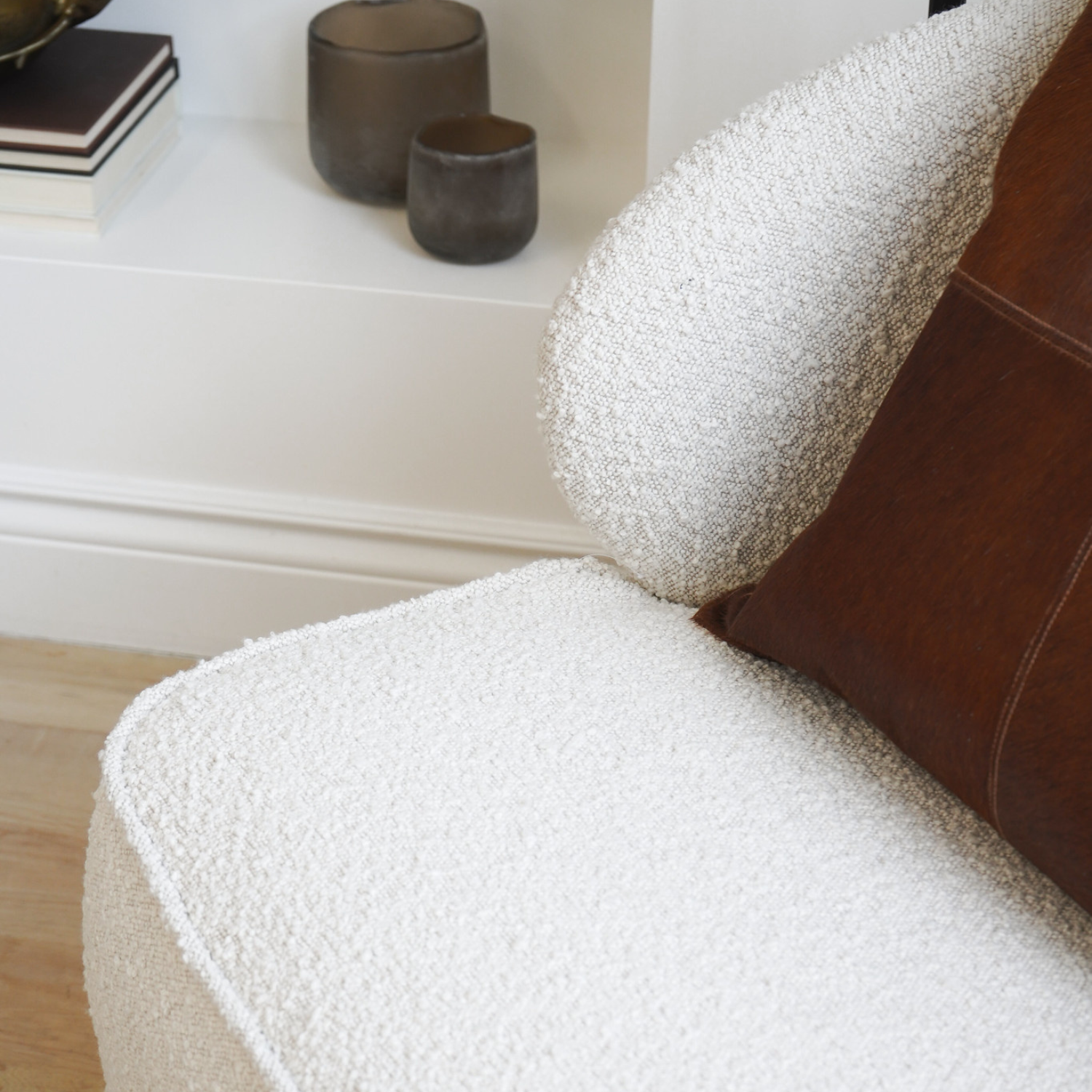 Luxury Cocoon Ivory Boucle Chair - Modern Accent Chair for Living Room, Bedroom, or Office - Soft & Comfortable Upholstered Seating for Home Decor